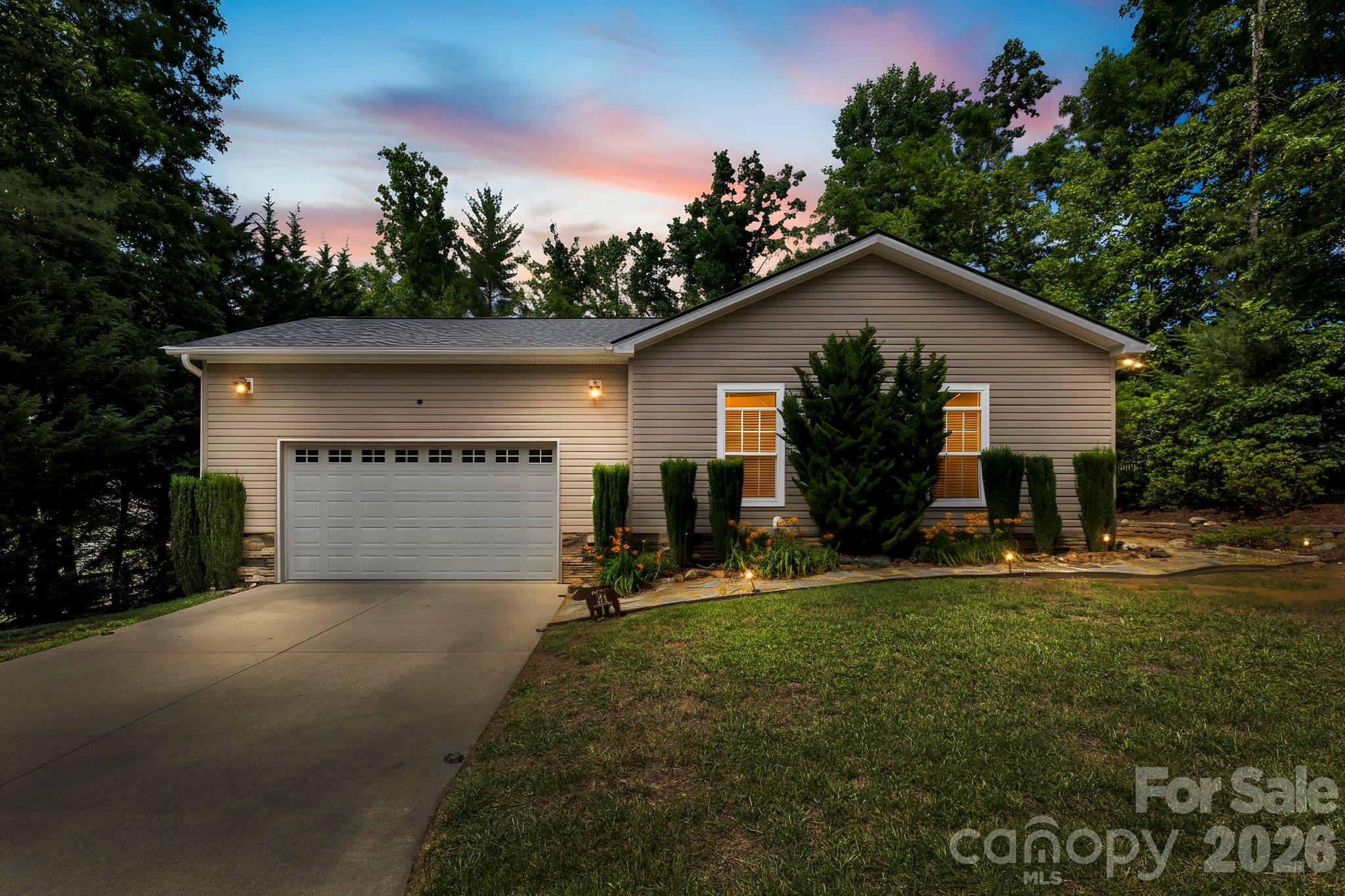 31 Enochs Way — Fletcher