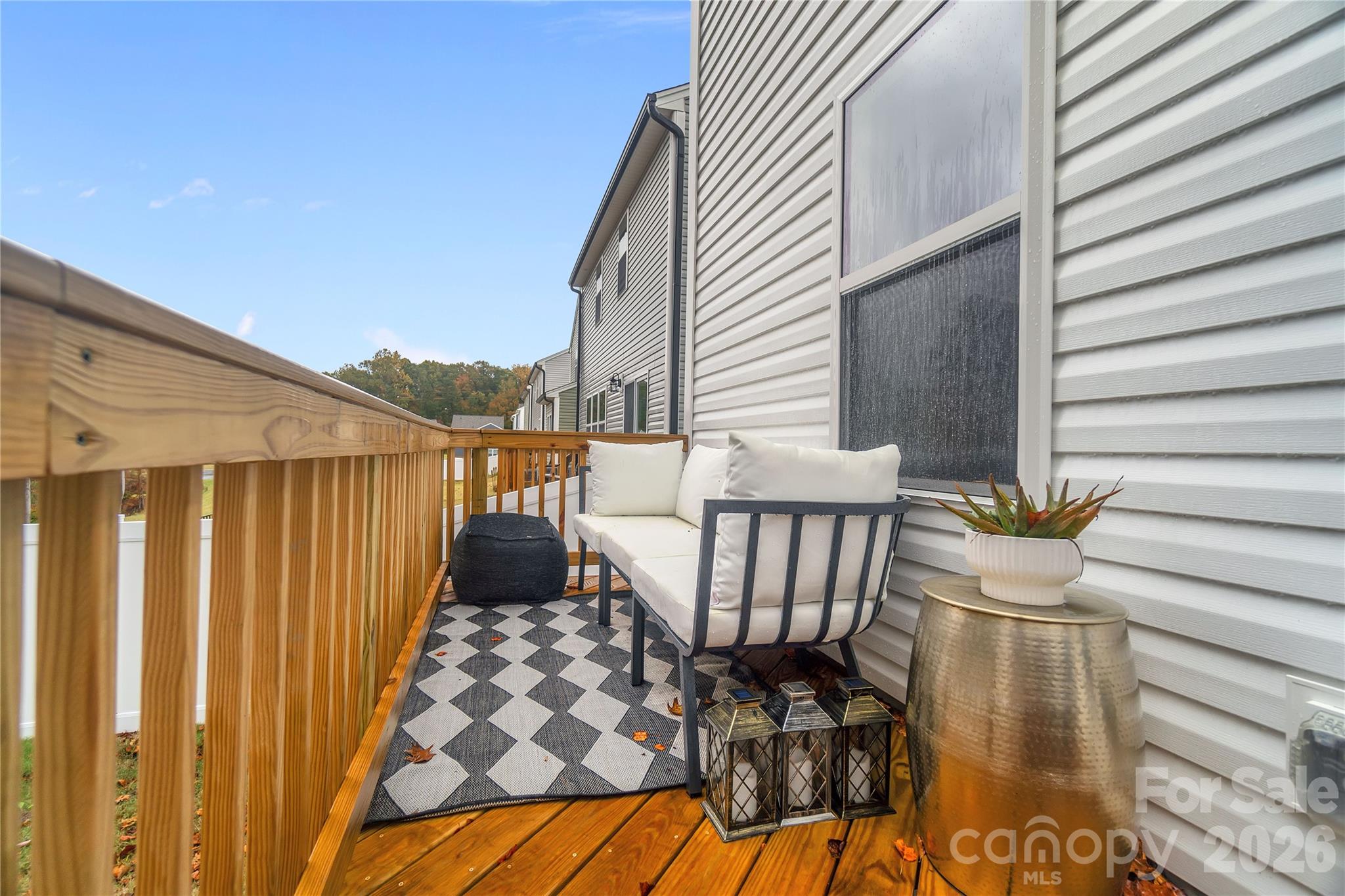 242 Lacewing Drive — Charlotte