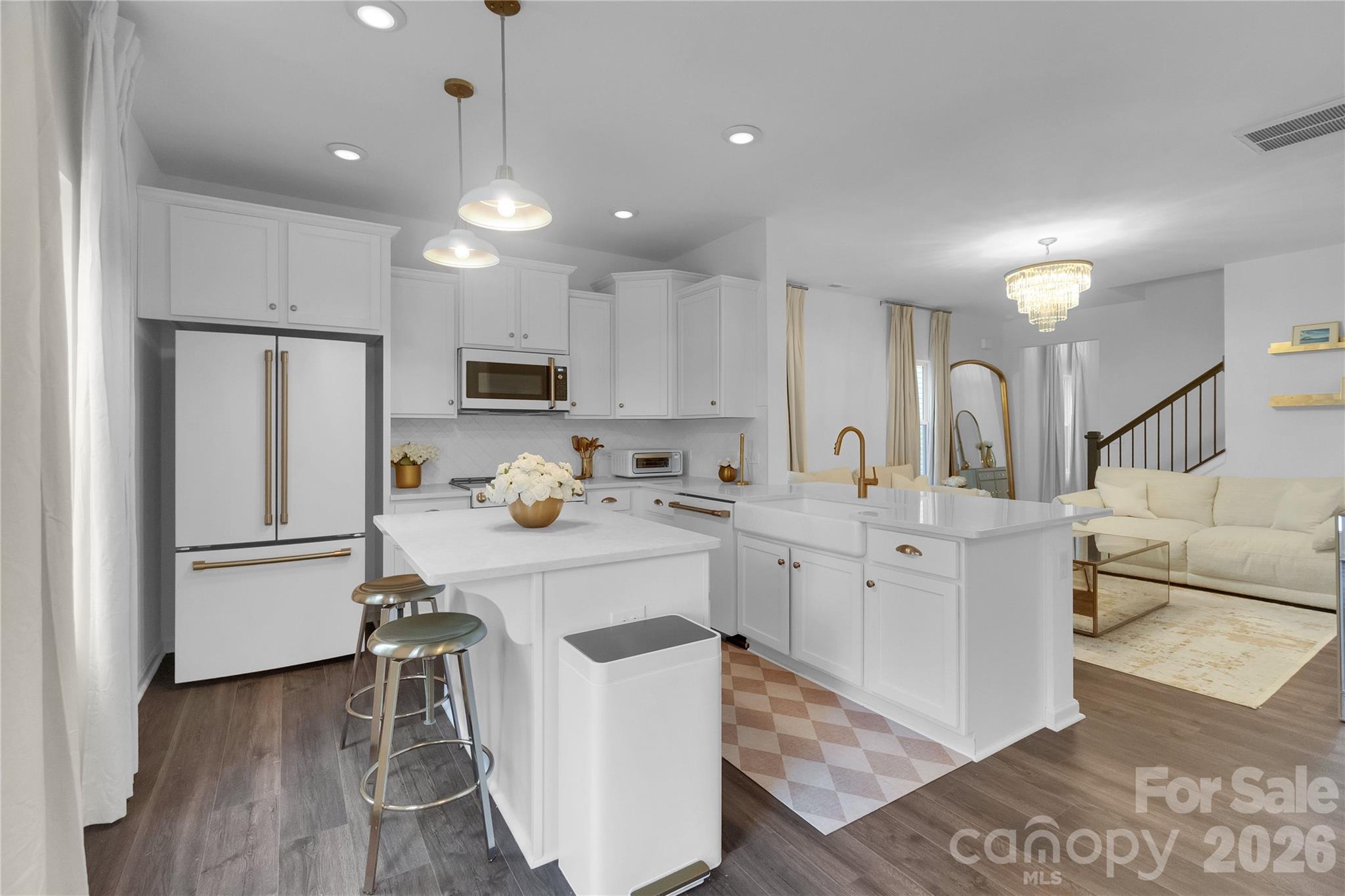 242 Lacewing Drive — Charlotte