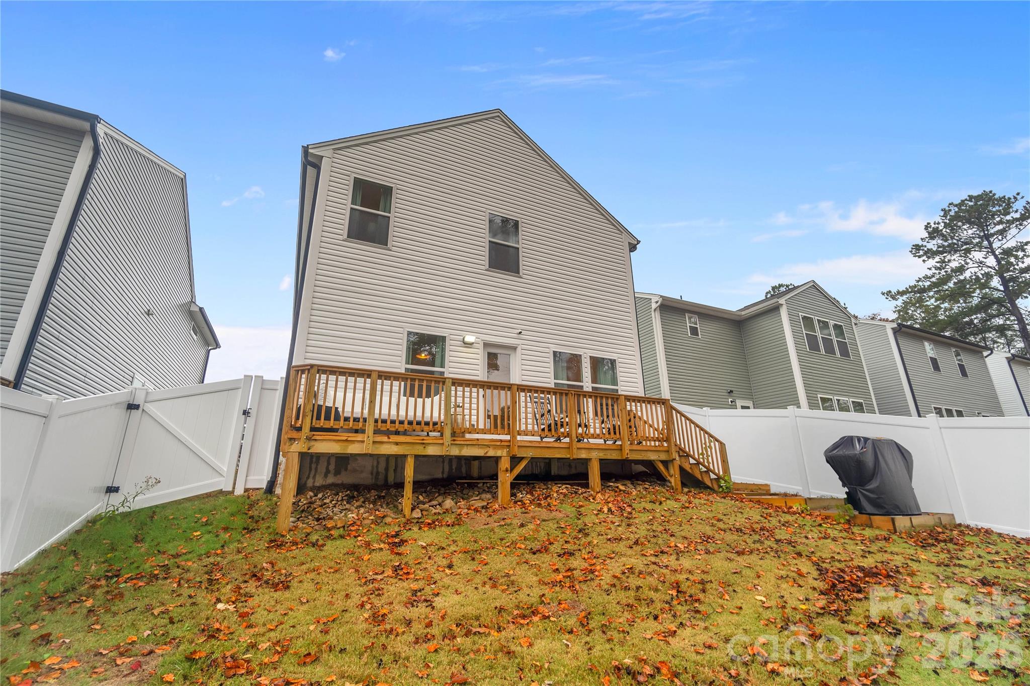 242 Lacewing Drive — Charlotte