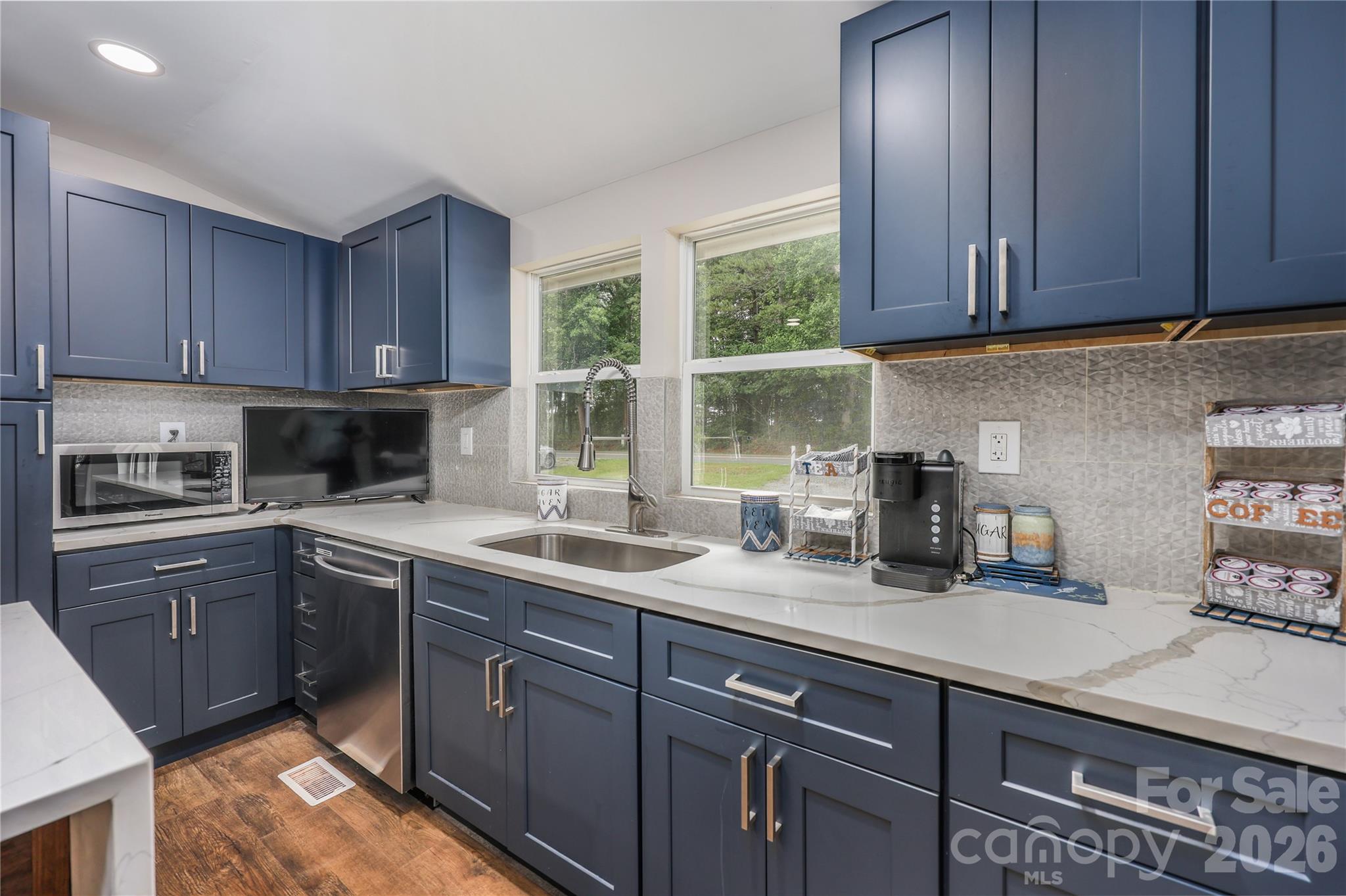 2276 Cid Road — Lexington