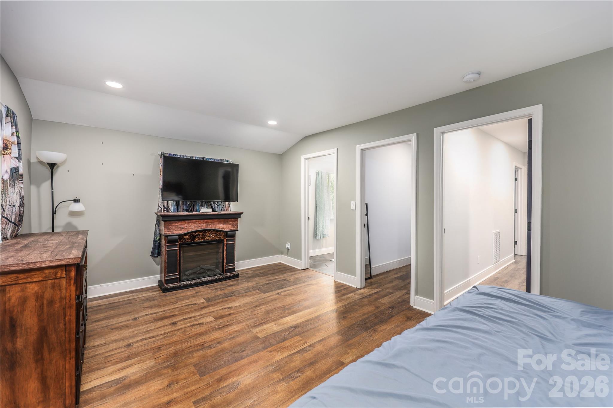 2276 Cid Road — Lexington