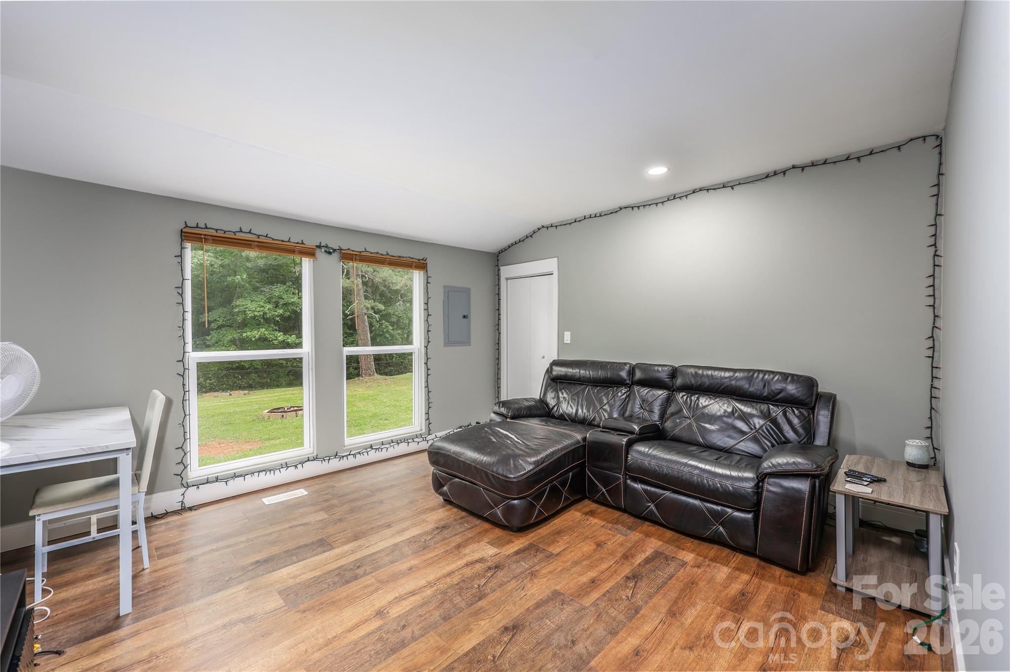 2276 Cid Road — Lexington