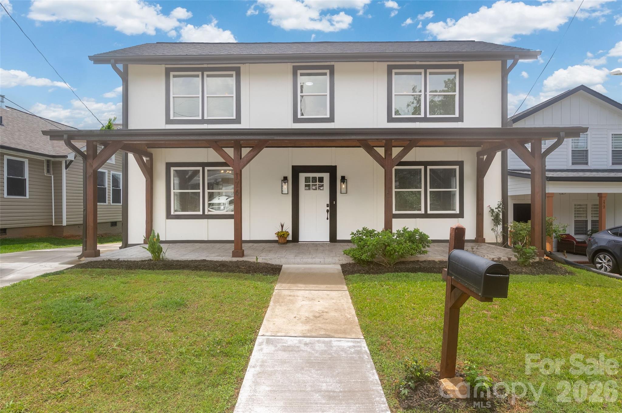 174 Tournament Drive SW — Concord