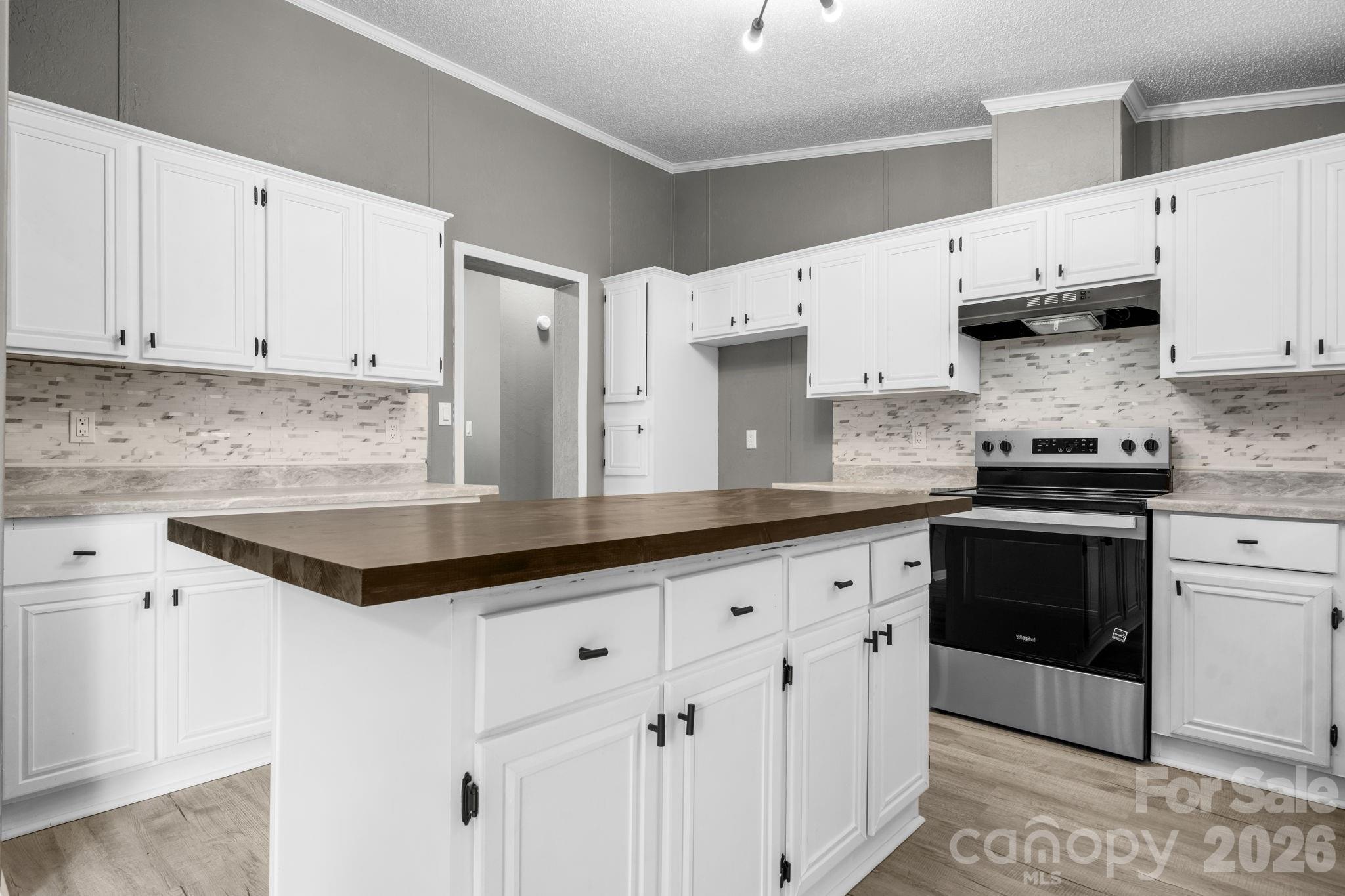 3196 Corkie Drive — Granite Falls