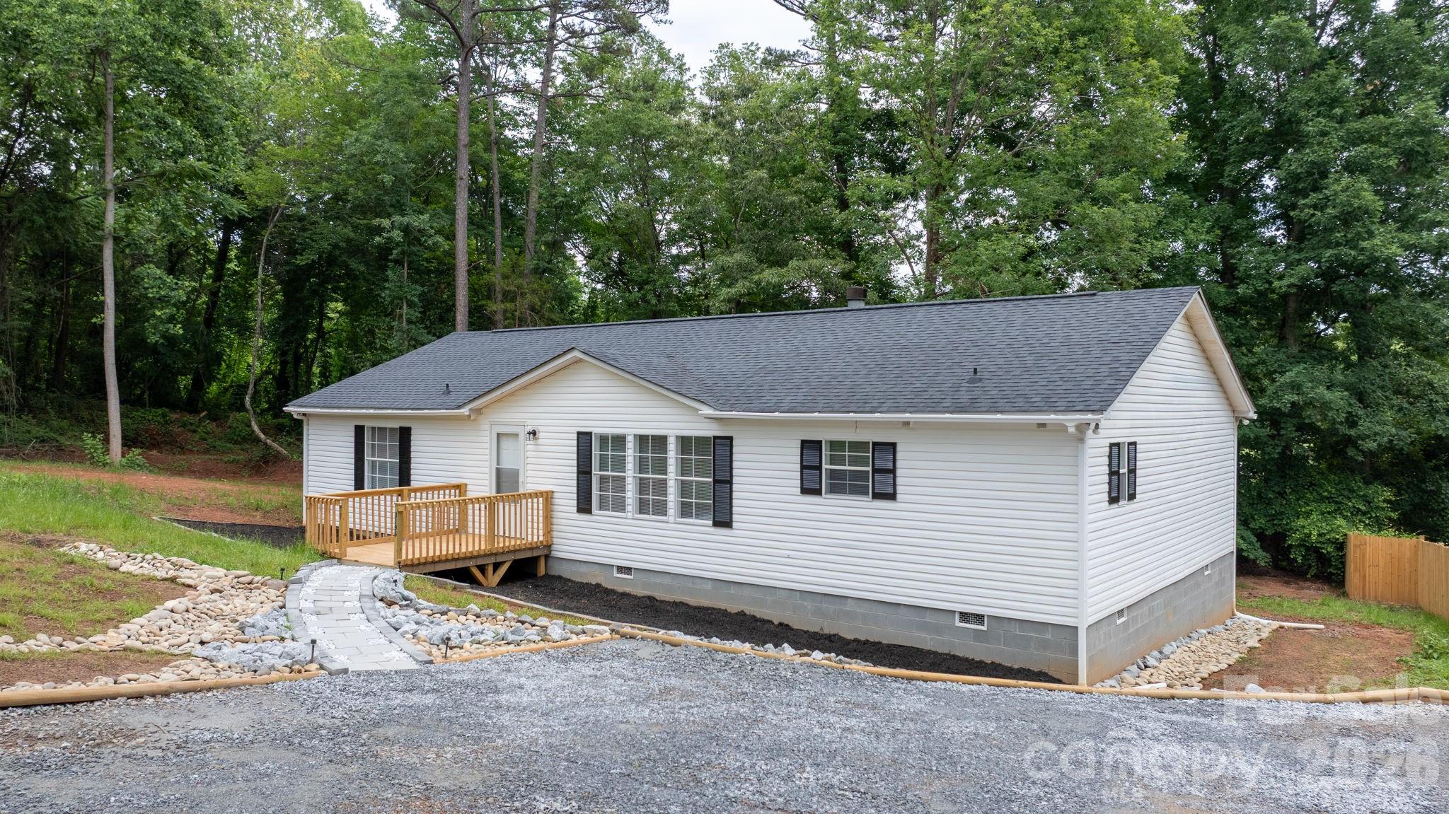 3196 Corkie Drive — Granite Falls