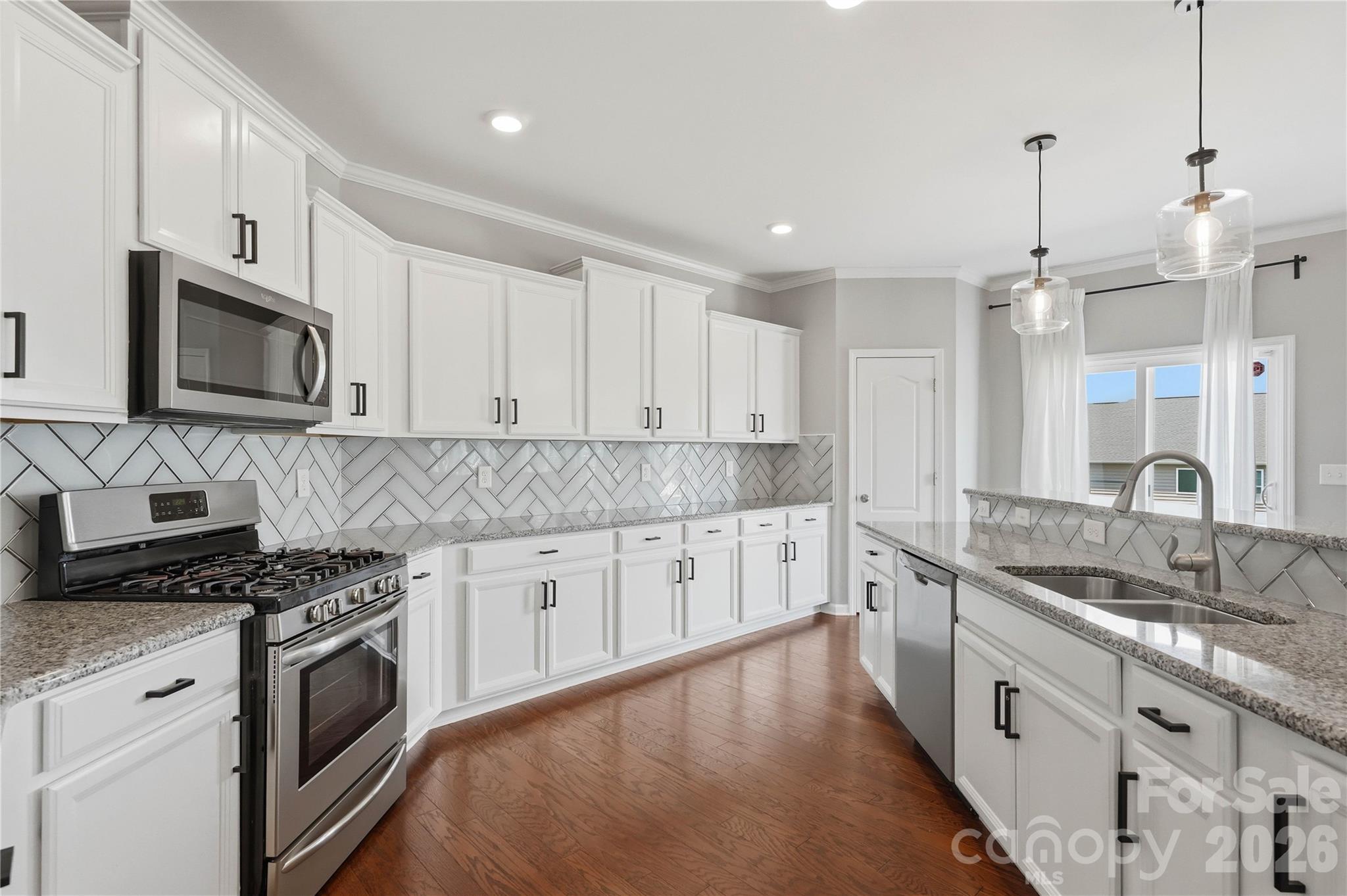 13731 Canterbury Castle Drive — Charlotte