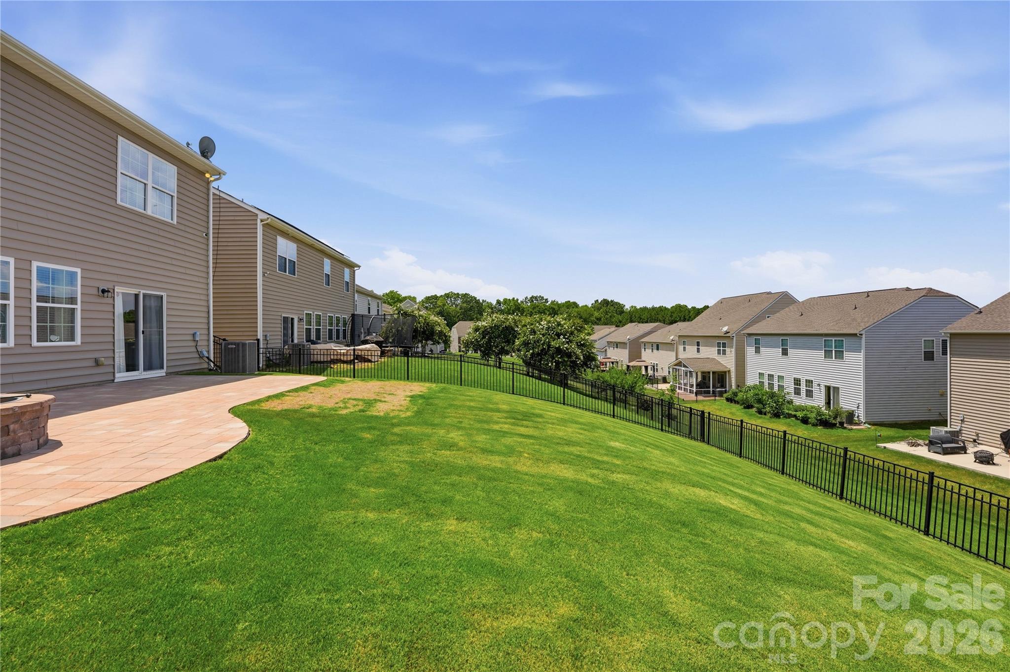 13731 Canterbury Castle Drive — Charlotte