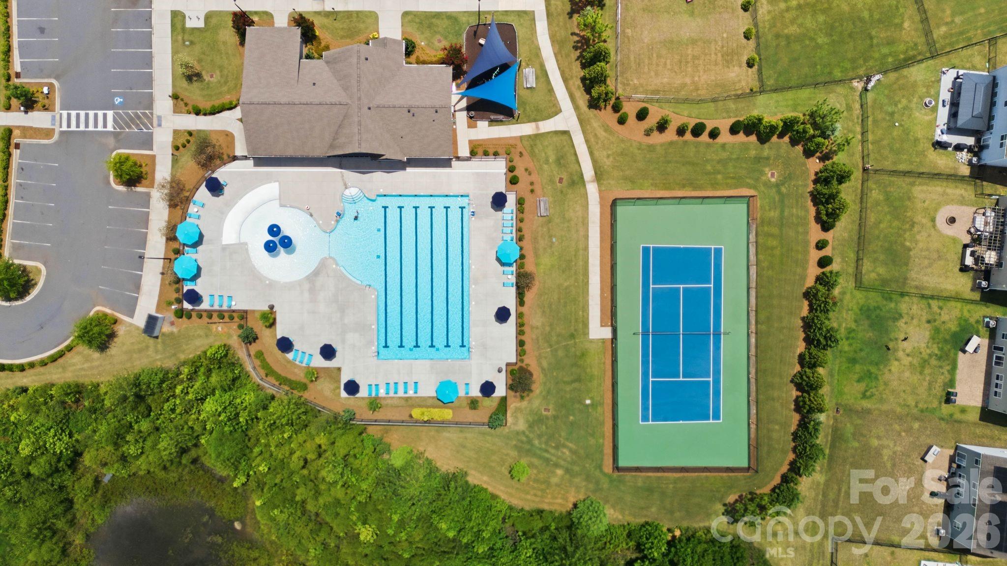 13731 Canterbury Castle Drive — Charlotte