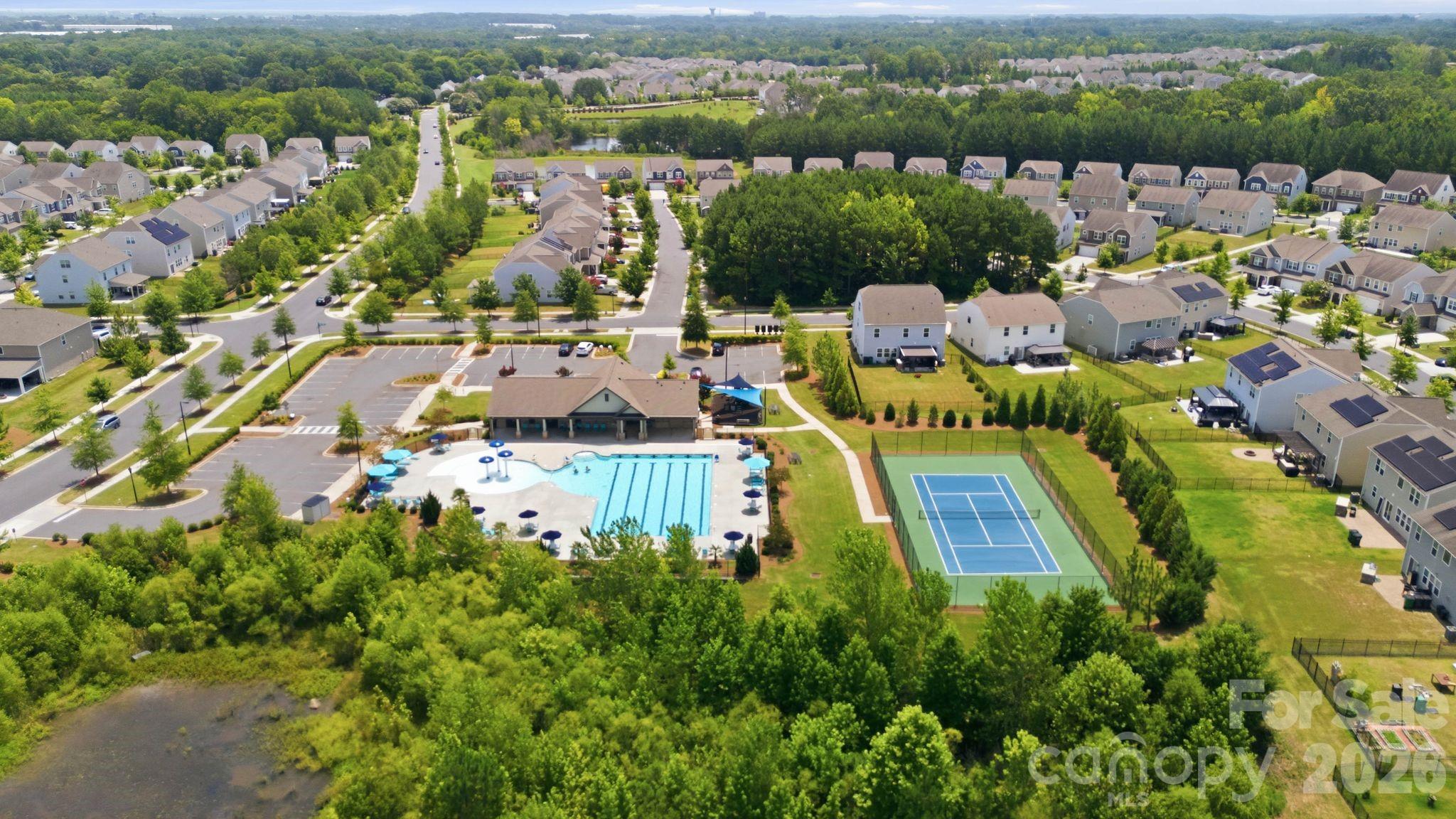 13731 Canterbury Castle Drive — Charlotte