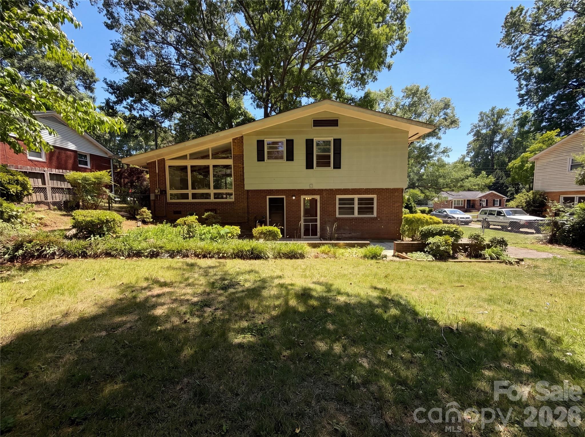 1438 Buckingham Avenue — Gastonia