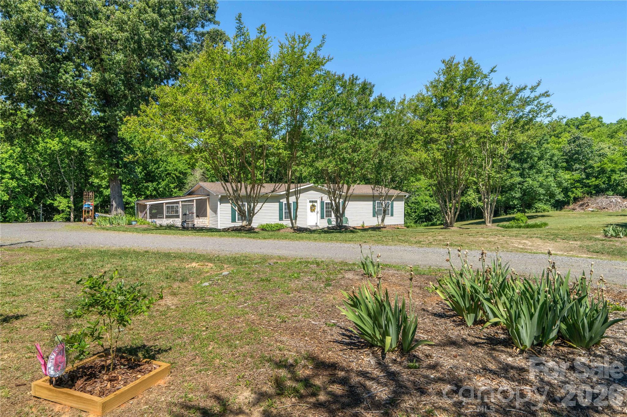 255 Hepler Road — Mocksville