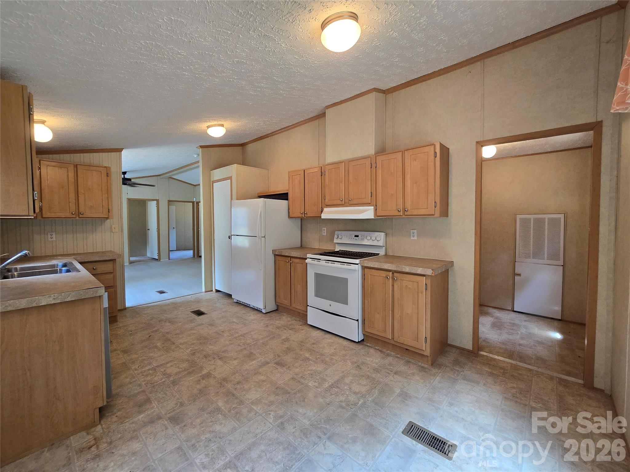 2094 Wilson Road — Asheville