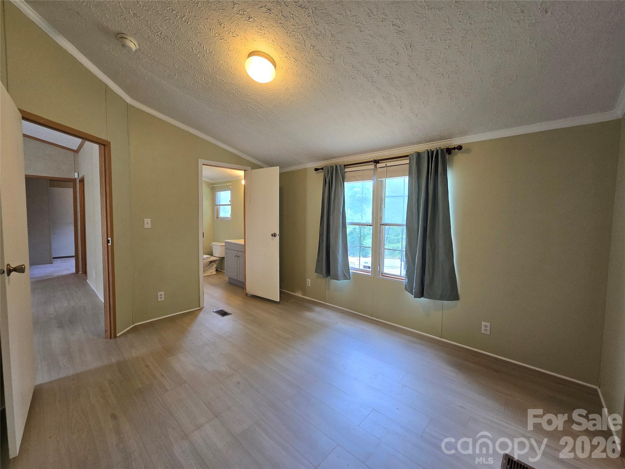 2094 Wilson Road — Asheville
