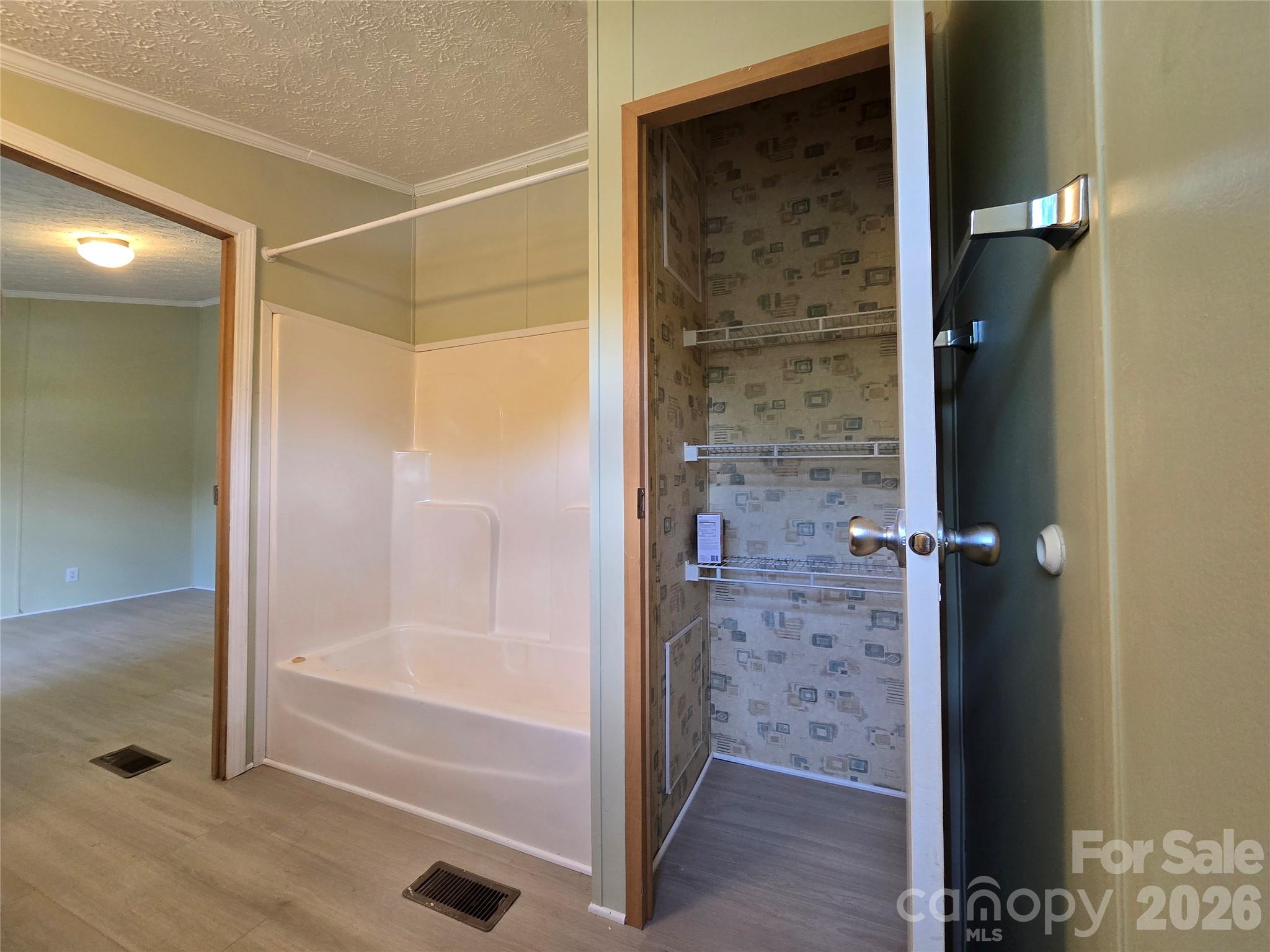 2094 Wilson Road — Asheville