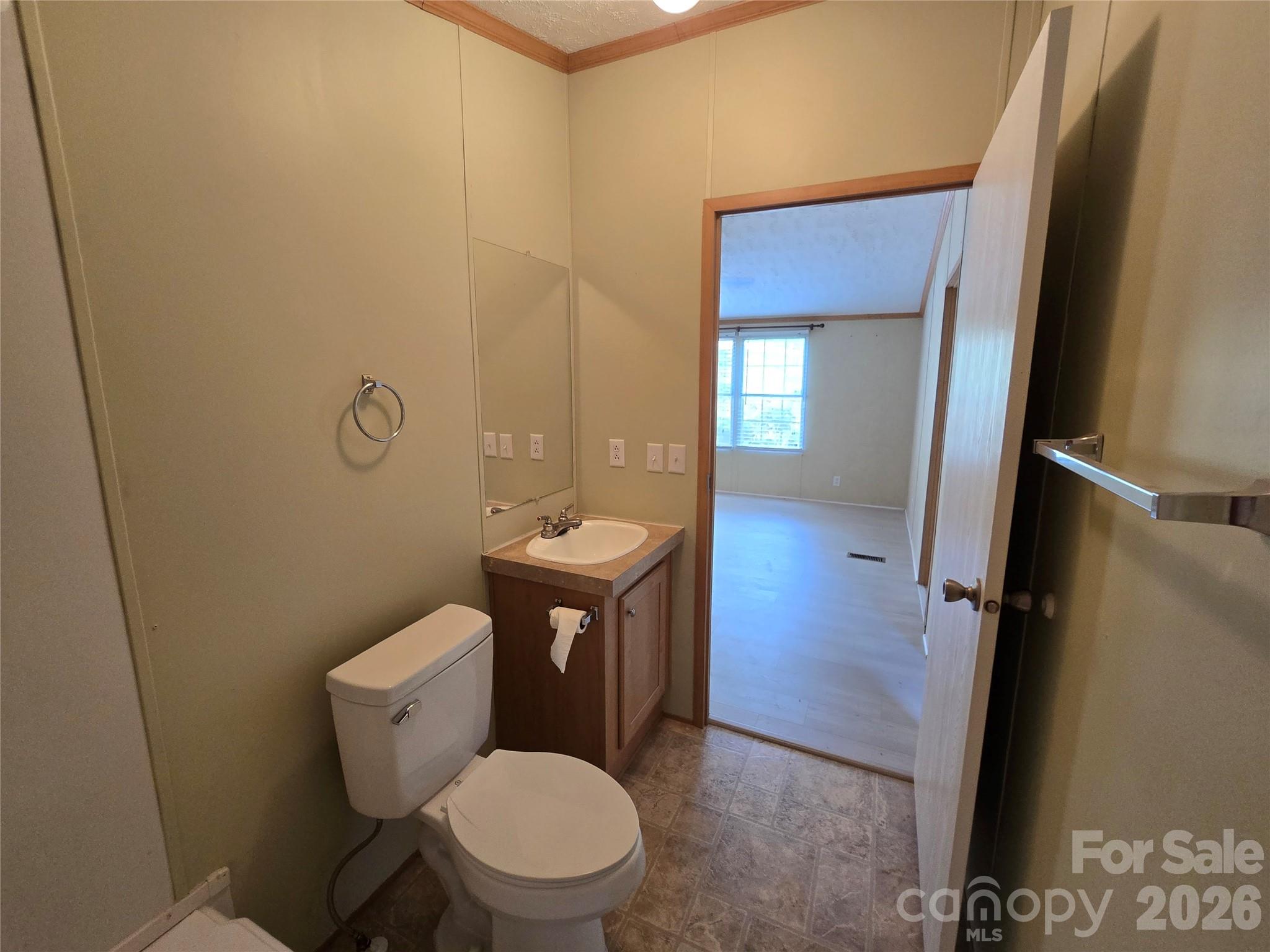 2094 Wilson Road — Asheville