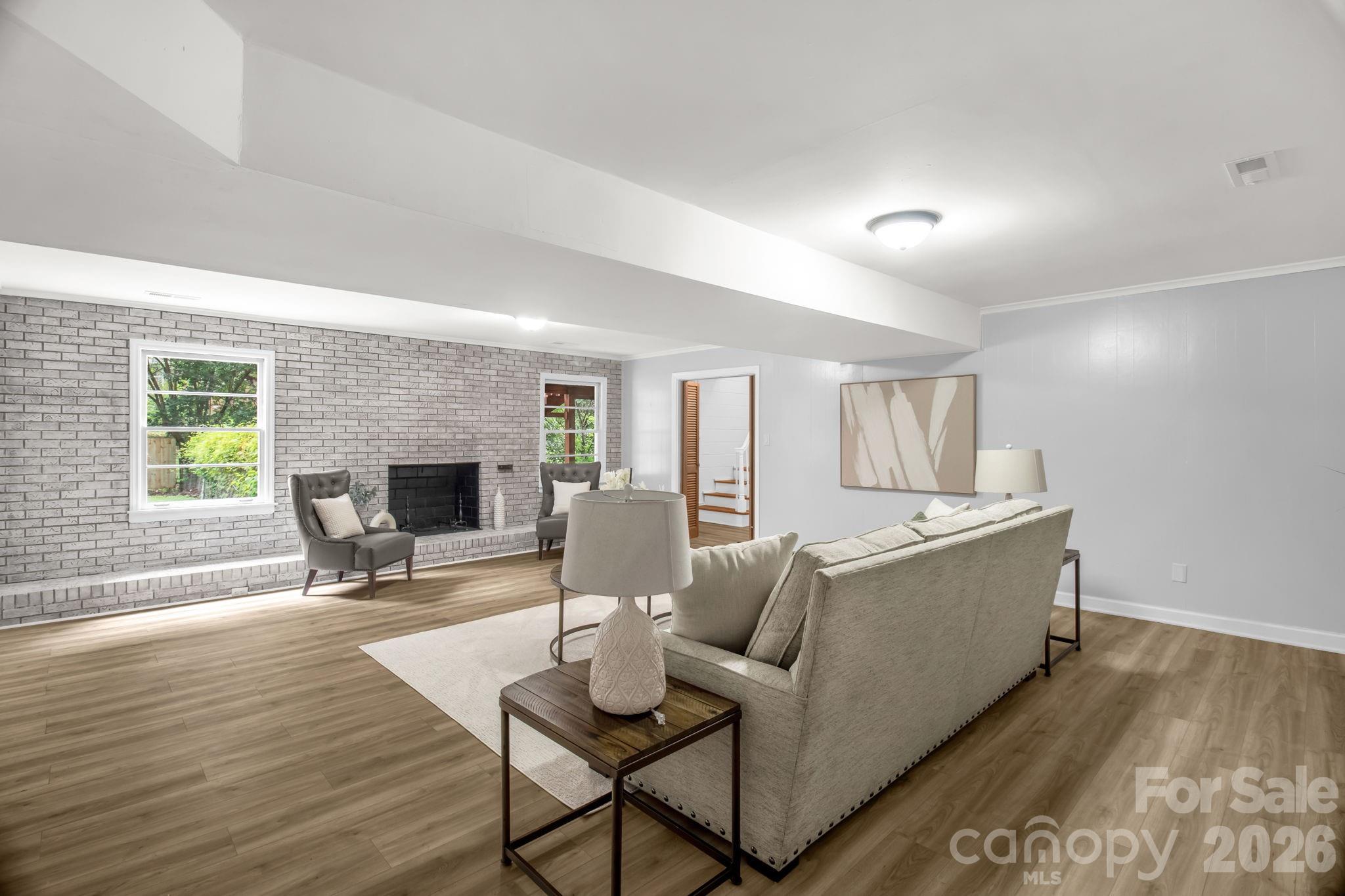 1623 Lumarka Drive — Charlotte