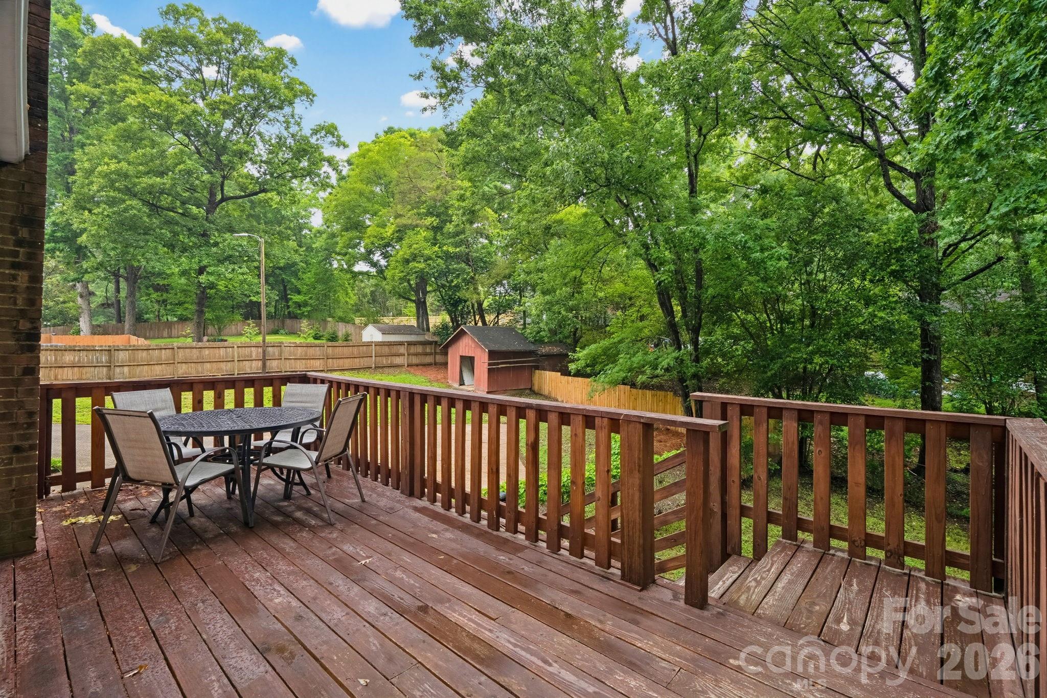 1623 Lumarka Drive — Charlotte