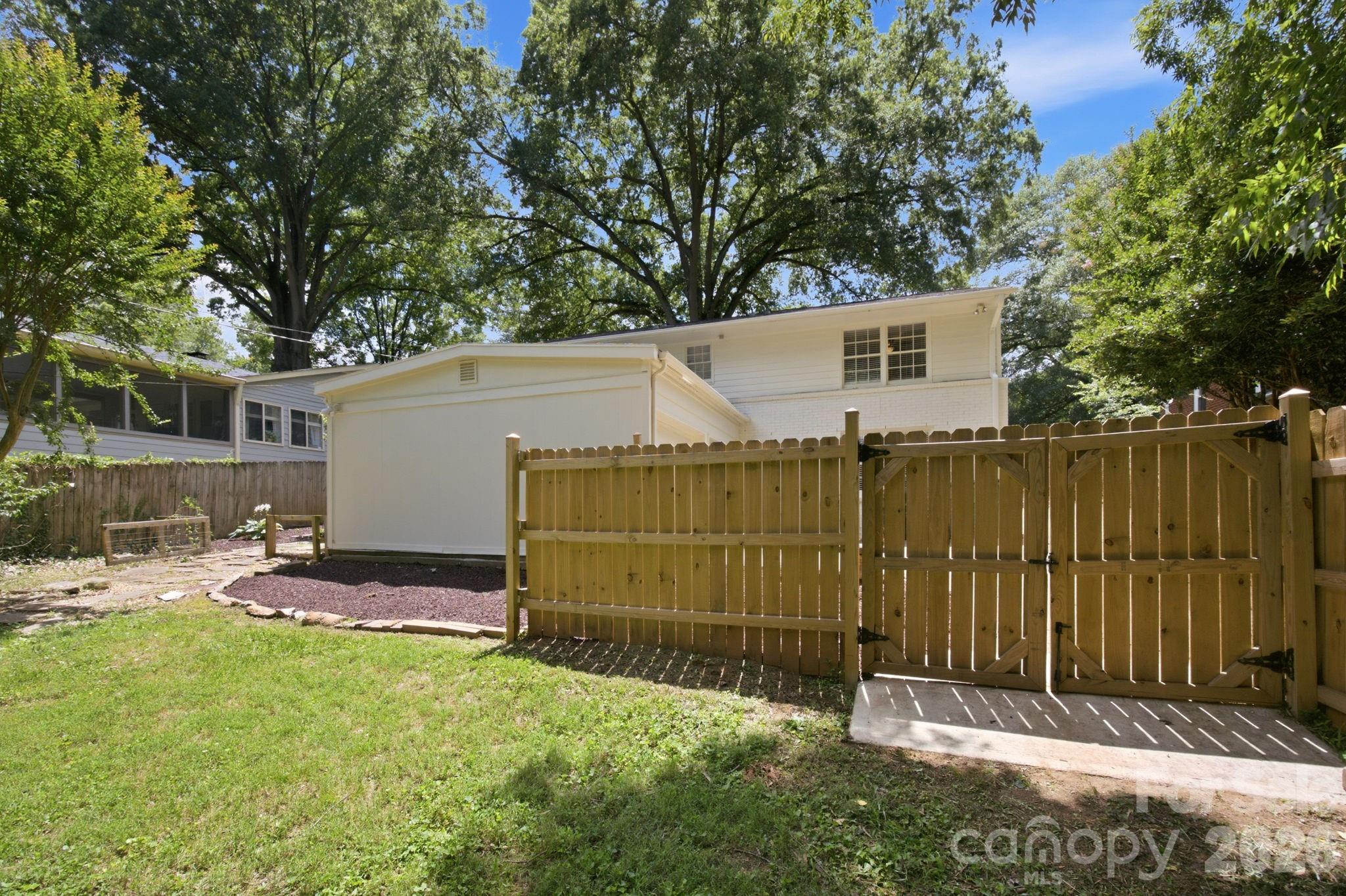 1137 Sewickley Drive — Charlotte