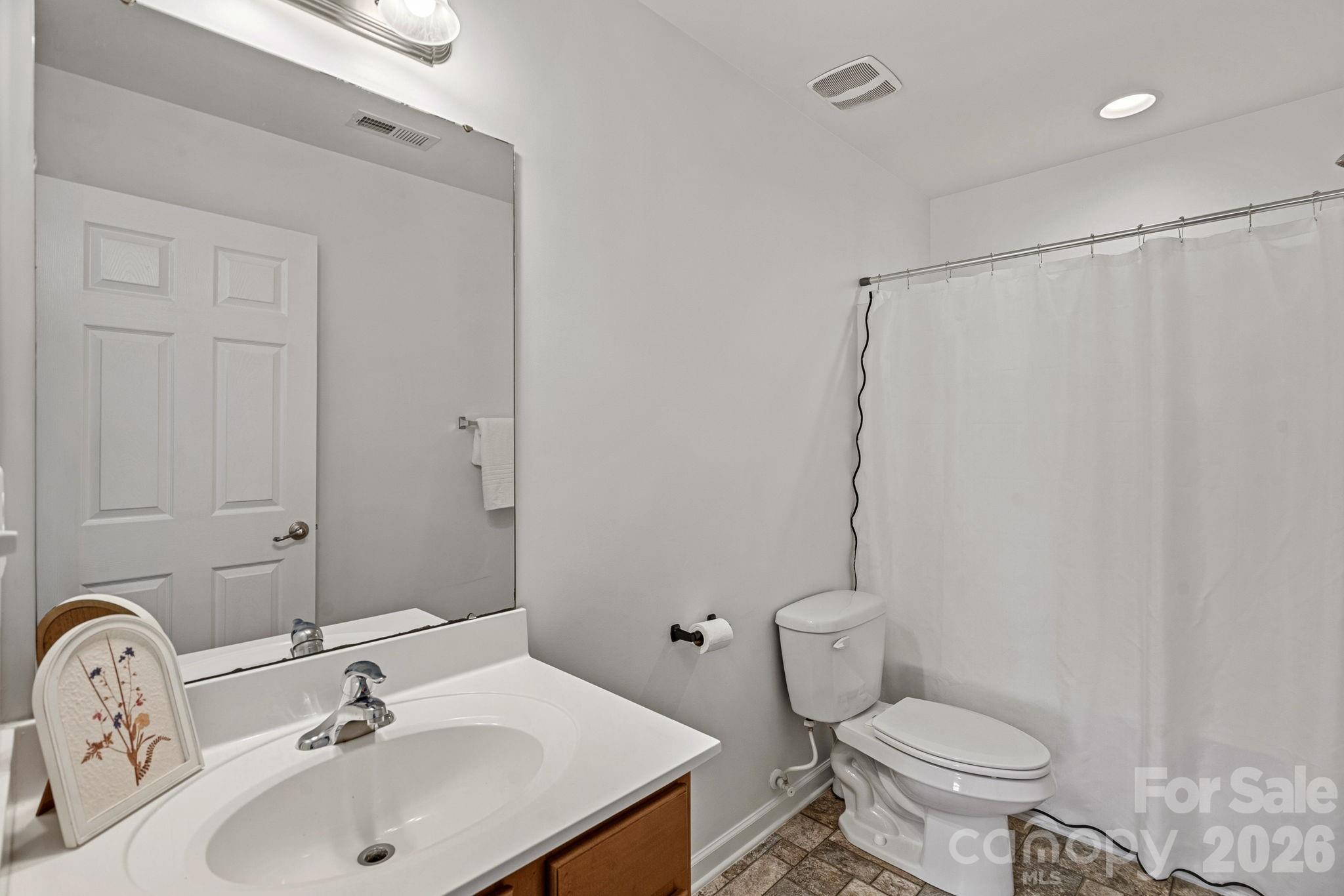 442 Almora Loop — Mooresville