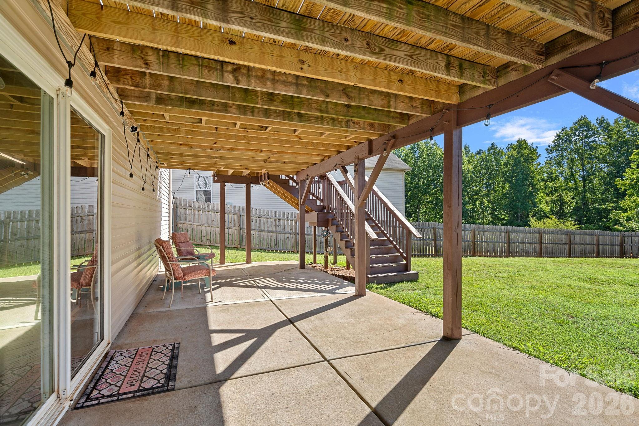 442 Almora Loop — Mooresville