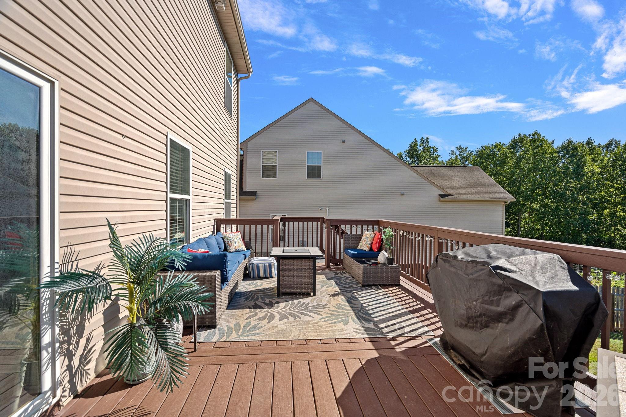 442 Almora Loop — Mooresville