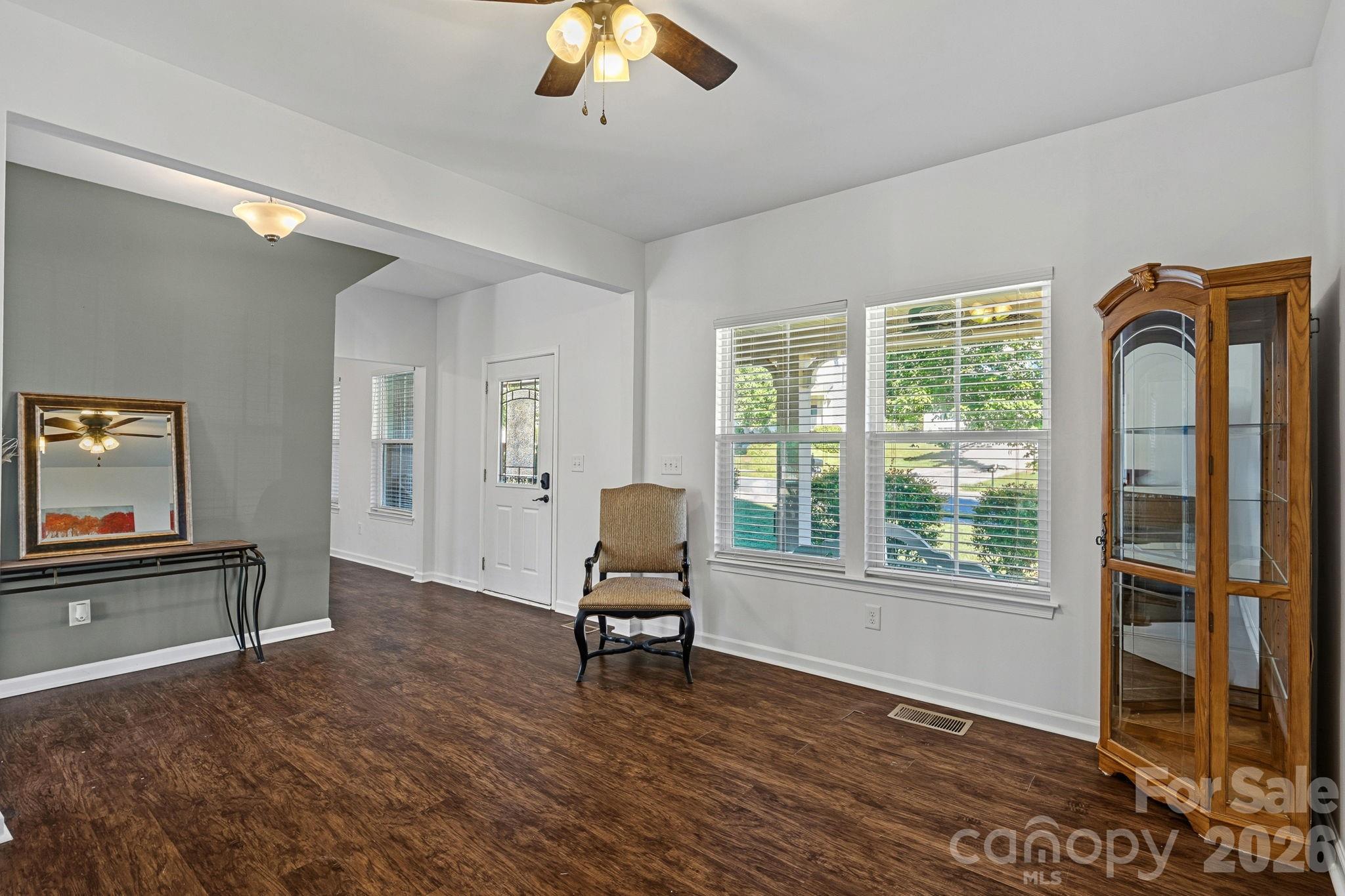 442 Almora Loop — Mooresville