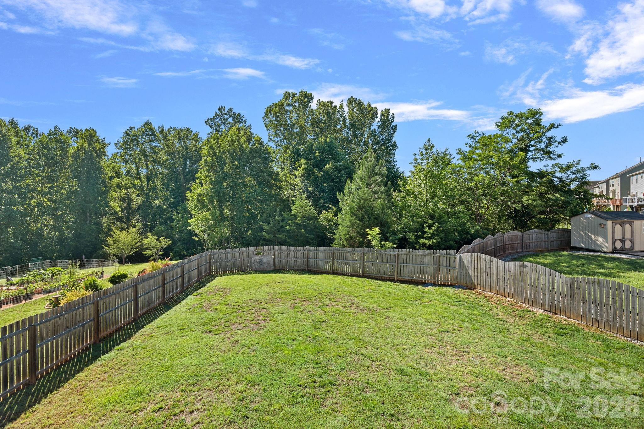 442 Almora Loop — Mooresville
