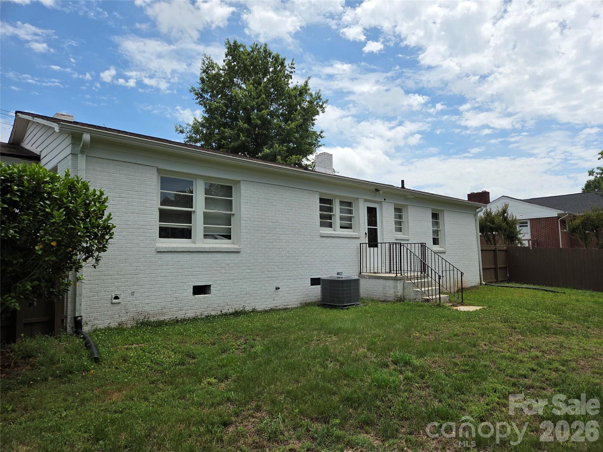 707 E 1st Street — Cherryville