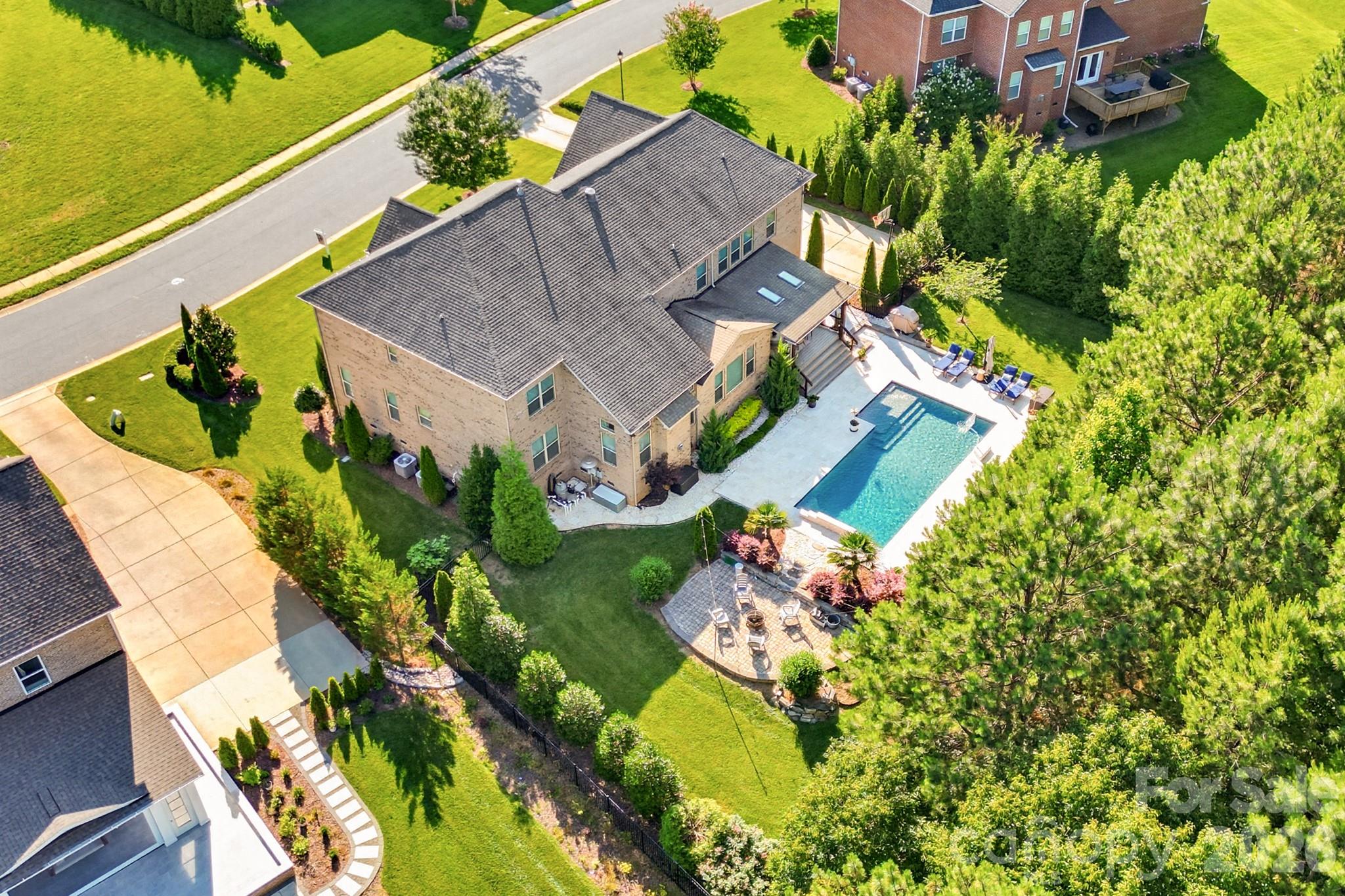 3083 Twin Lakes Drive — Weddington
