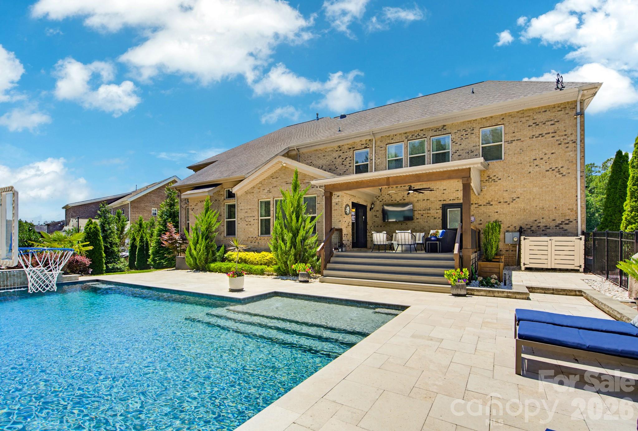 3083 Twin Lakes Drive — Weddington