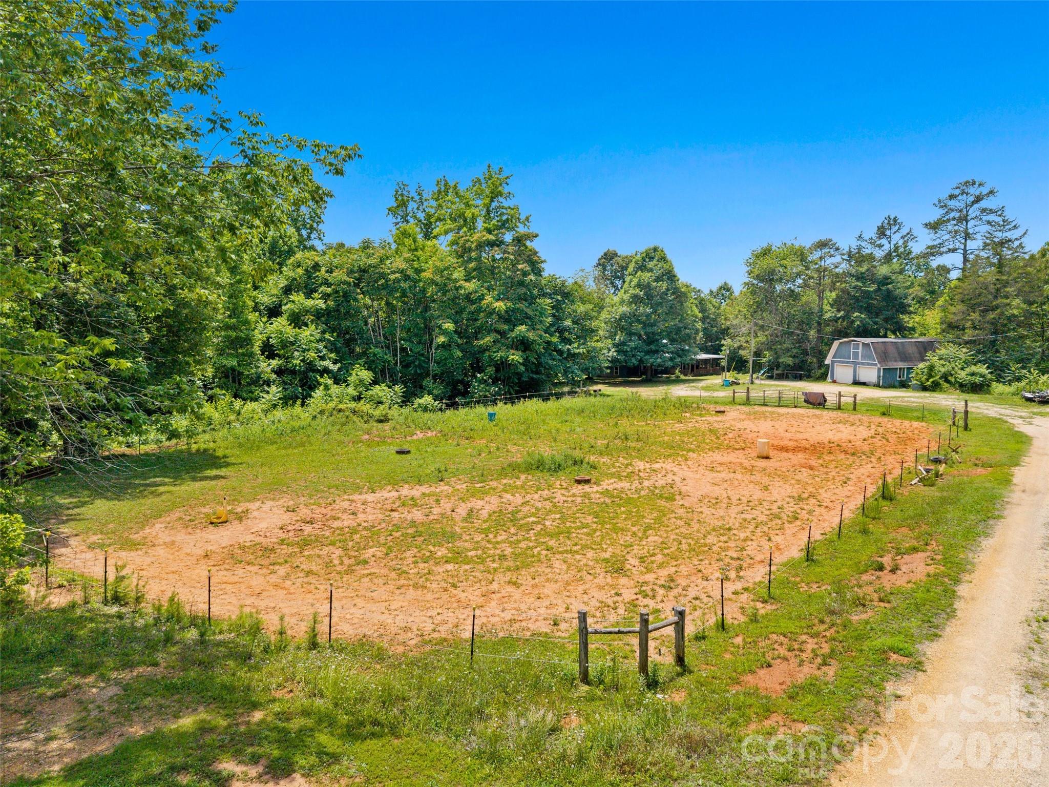 233 Orindawood Drive — McConnells