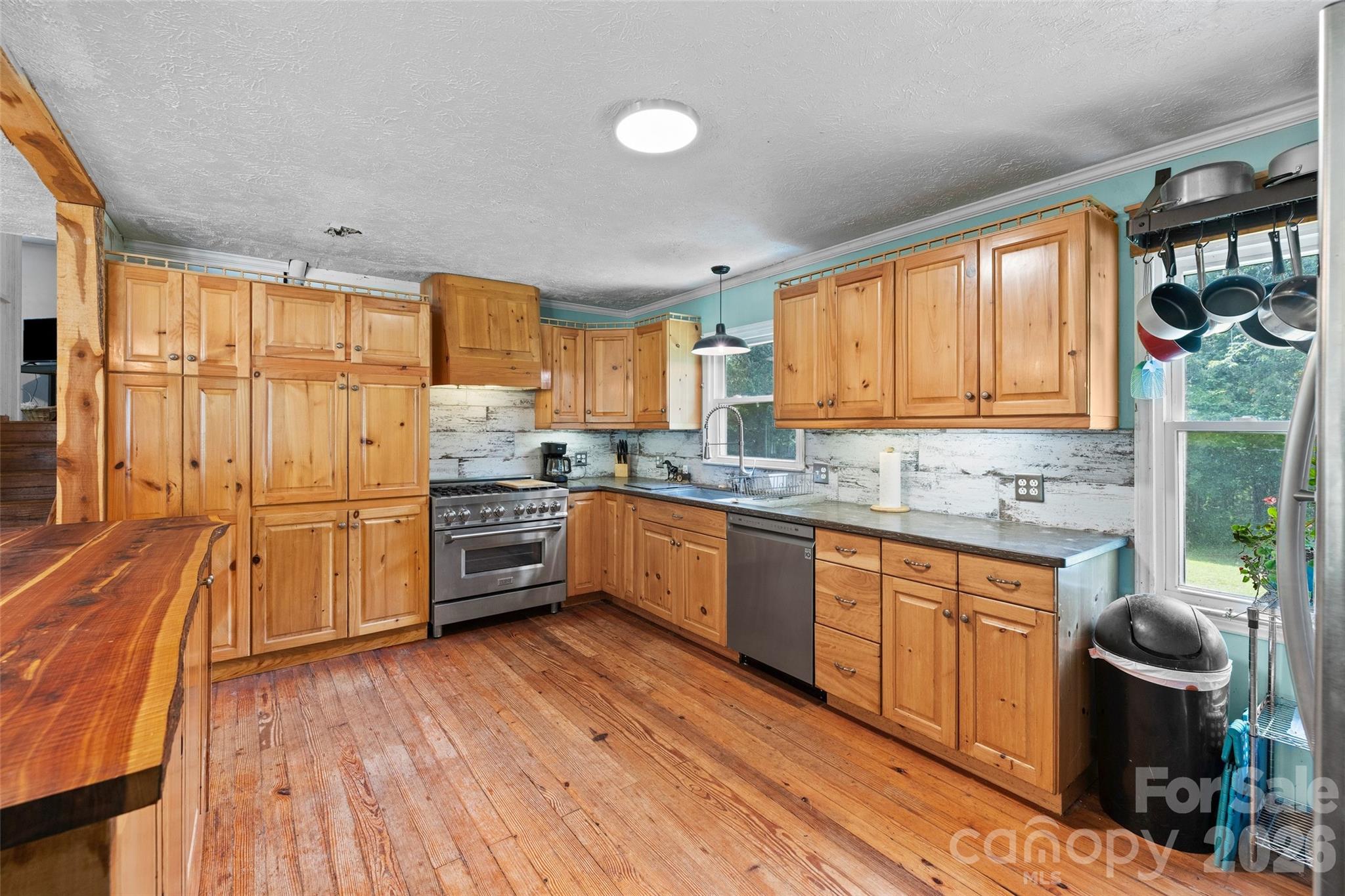 233 Orindawood Drive — McConnells
