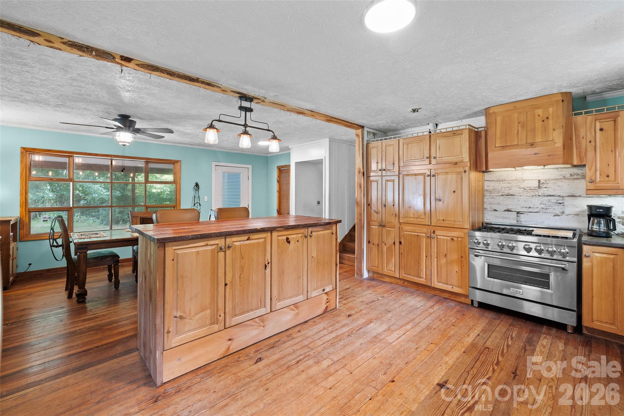 233 Orindawood Drive — McConnells