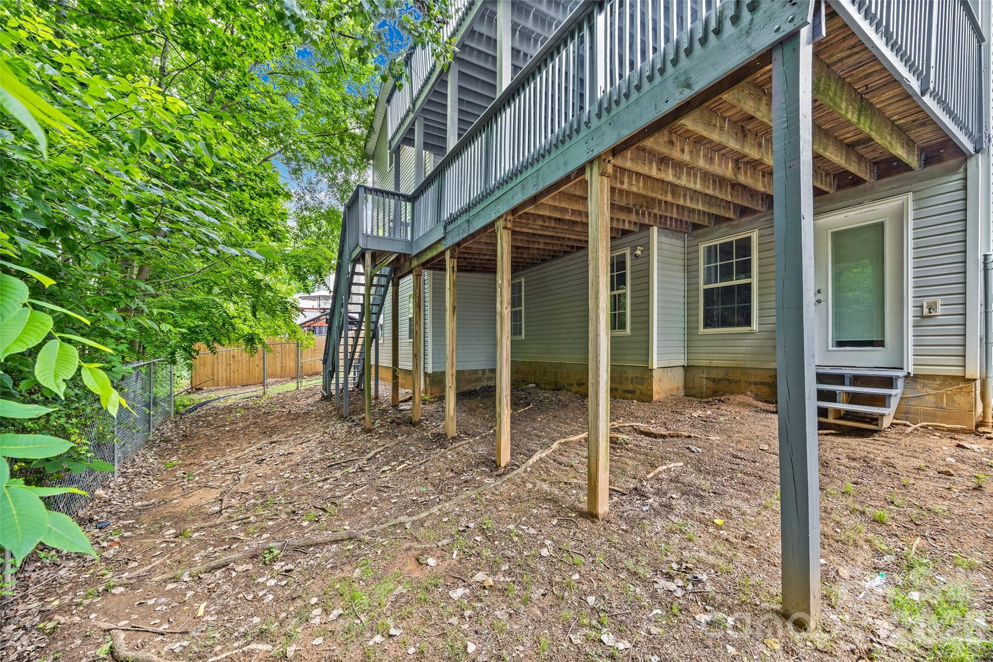 6226 Dumont Lane — Charlotte