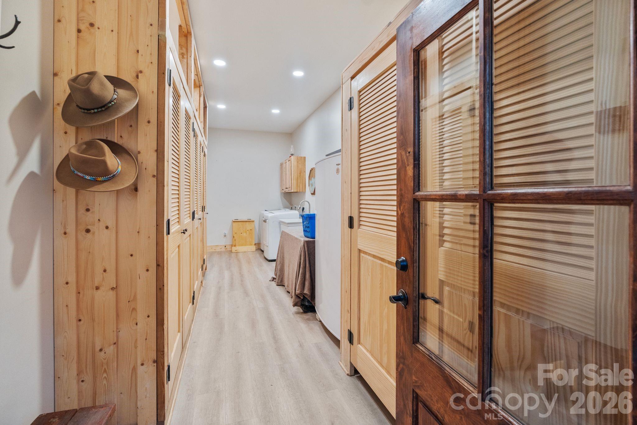 9870 Harvest Lane — Davidson