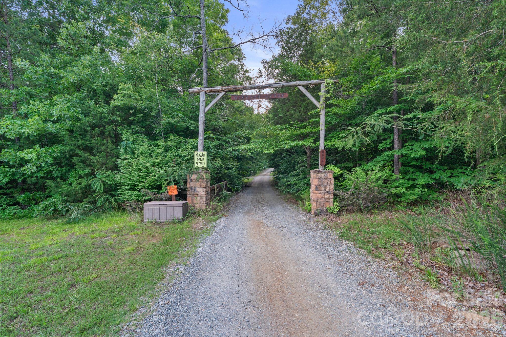 9870 Harvest Lane — Davidson