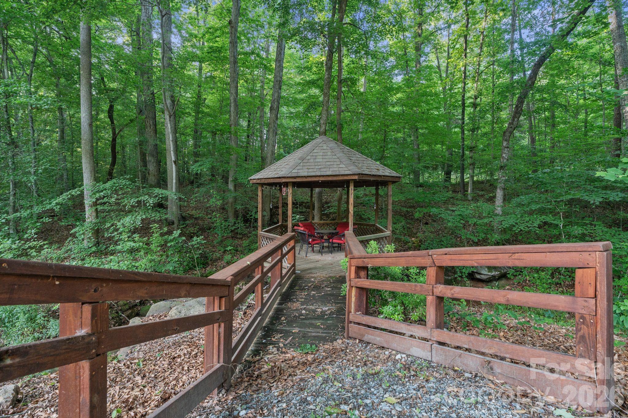 9870 Harvest Lane — Davidson