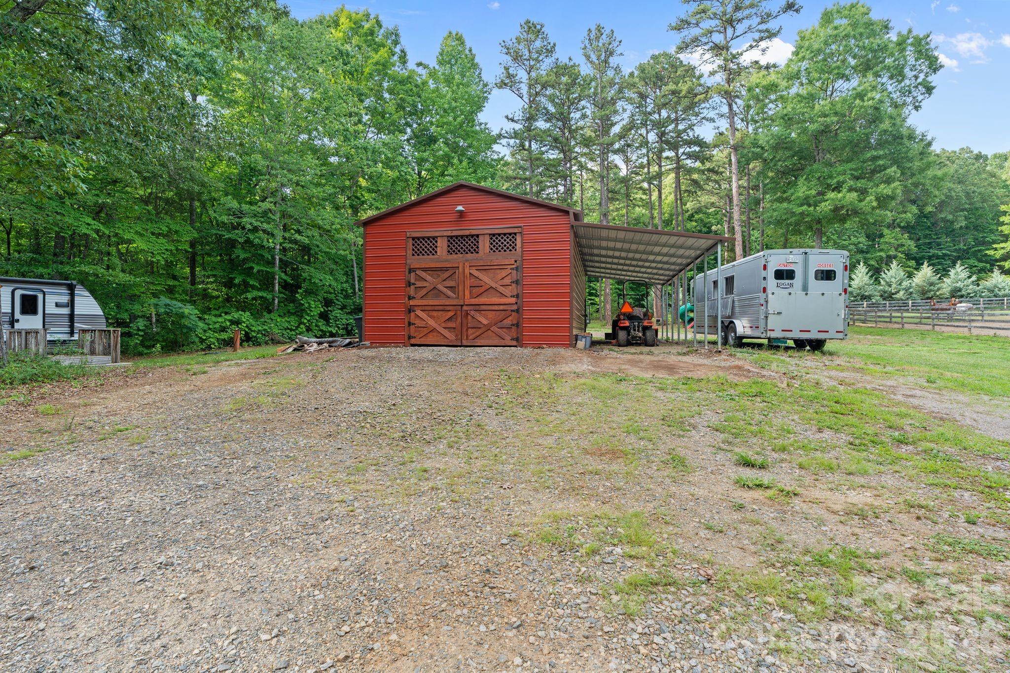9870 Harvest Lane — Davidson