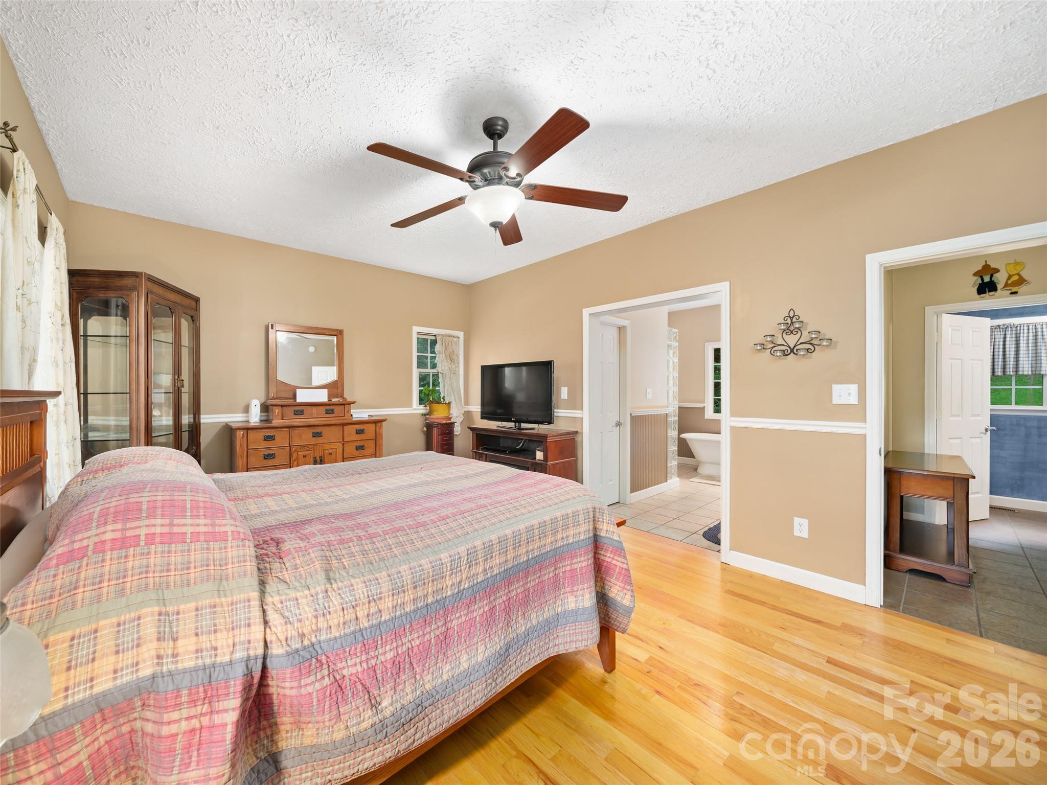 2216 Beans Creek Road — Bakersville