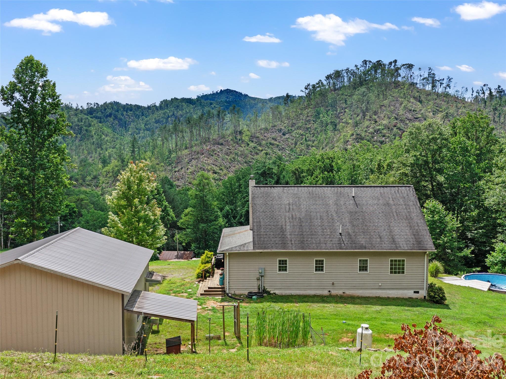 2216 Beans Creek Road — Bakersville