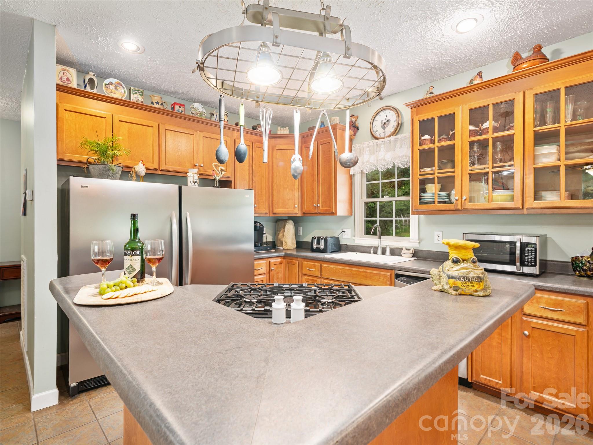 2216 Beans Creek Road — Bakersville