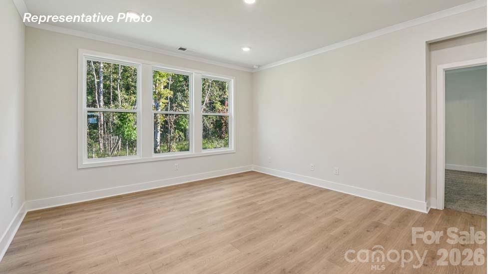 3276 Oberon Street — York