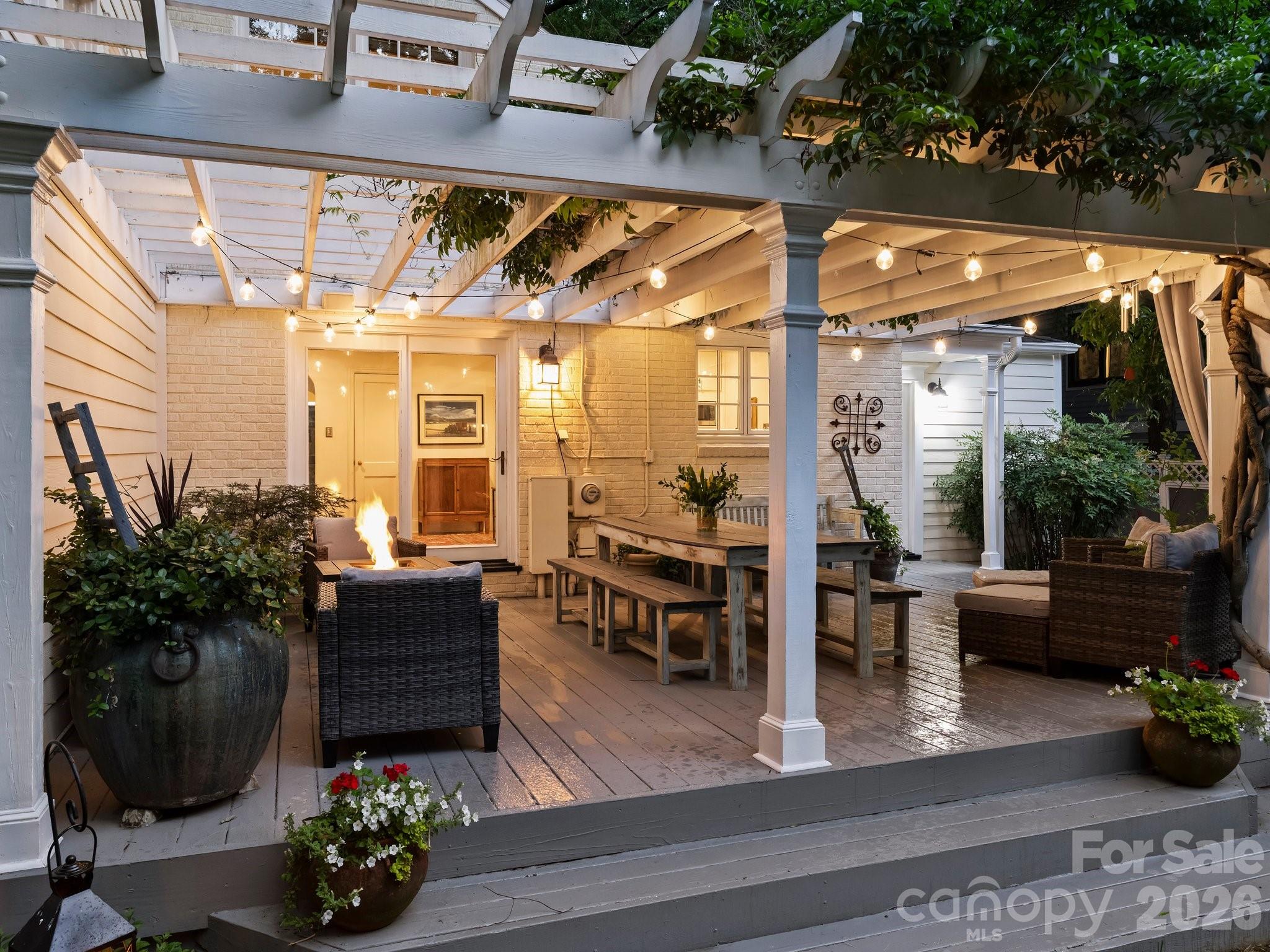 2126 Cumberland Avenue — Charlotte