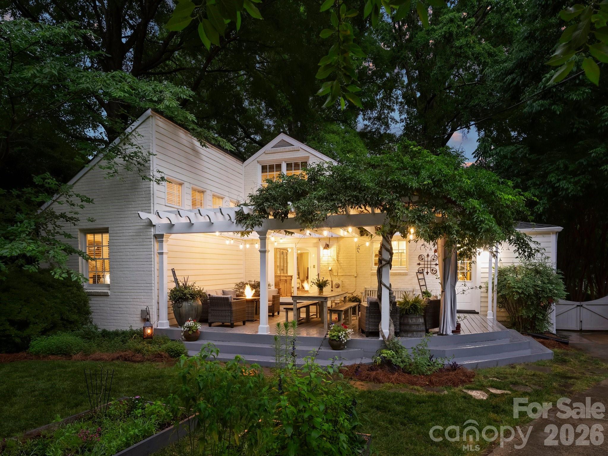 2126 Cumberland Avenue — Charlotte