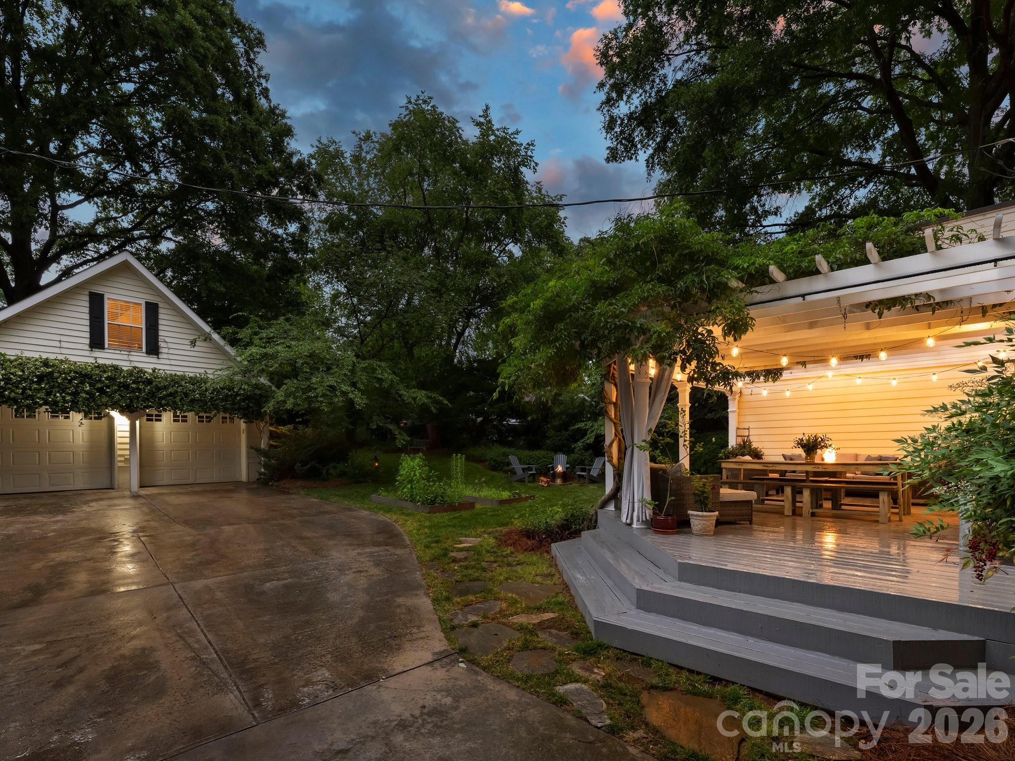 2126 Cumberland Avenue — Charlotte
