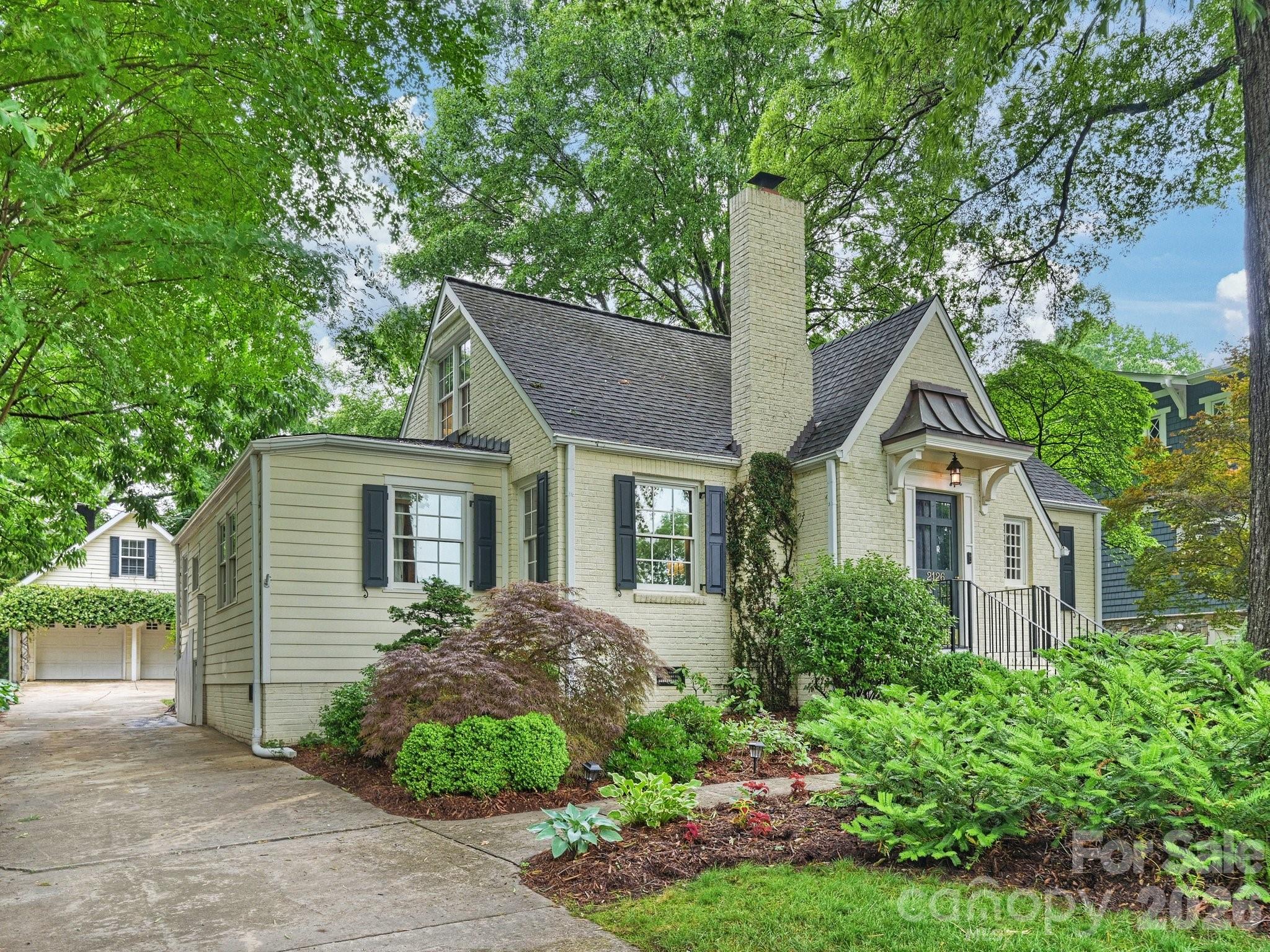 2126 Cumberland Avenue — Charlotte
