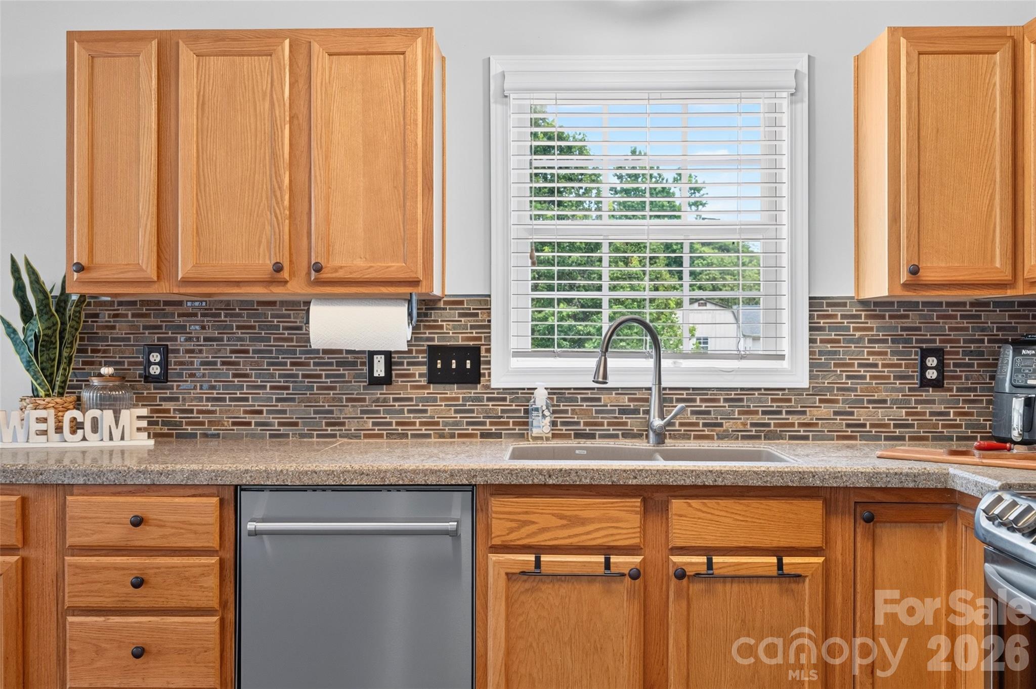 4583 Shawnee Court — Maiden