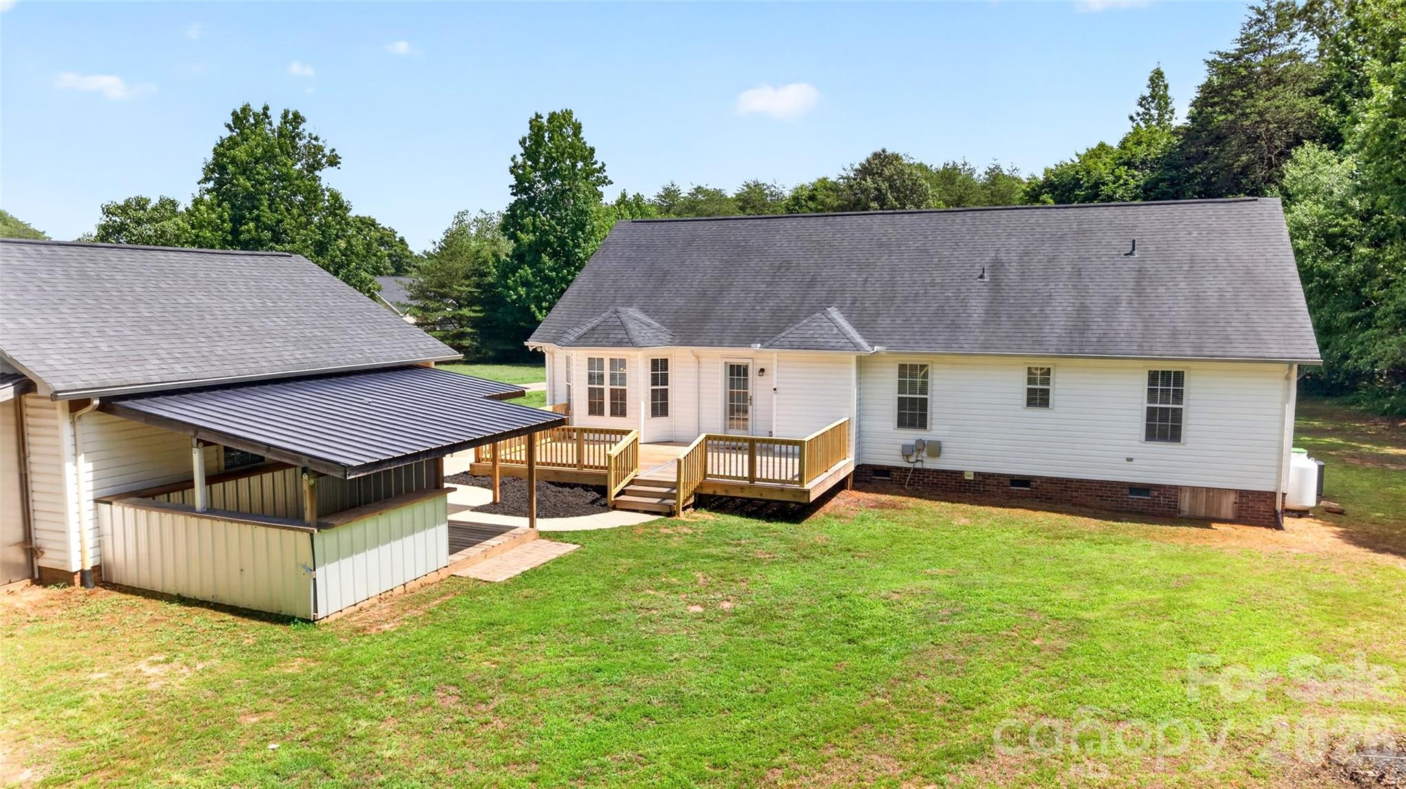4583 Shawnee Court — Maiden