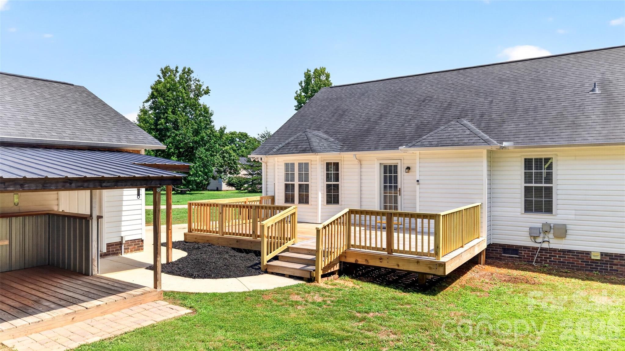4583 Shawnee Court — Maiden